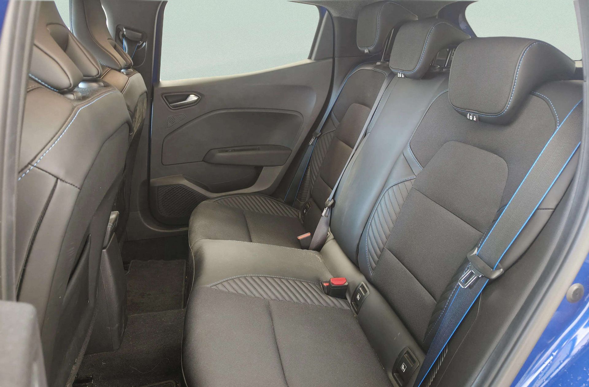 Renault Clio Esprit Alpine E-Tech - foto 12