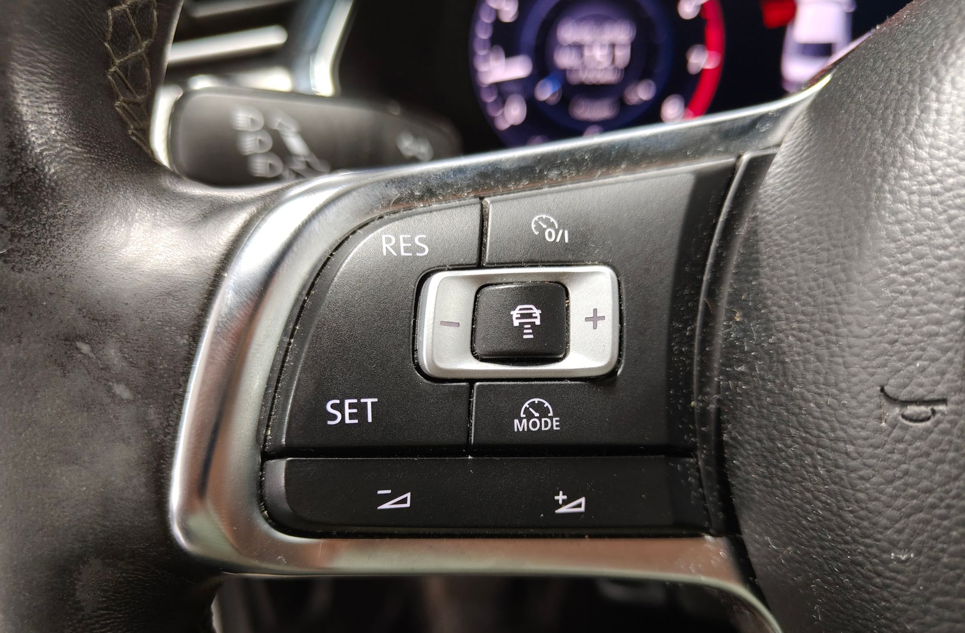 Volkswagen Passat Sport 1.8 TSI BMT DSG - foto 32