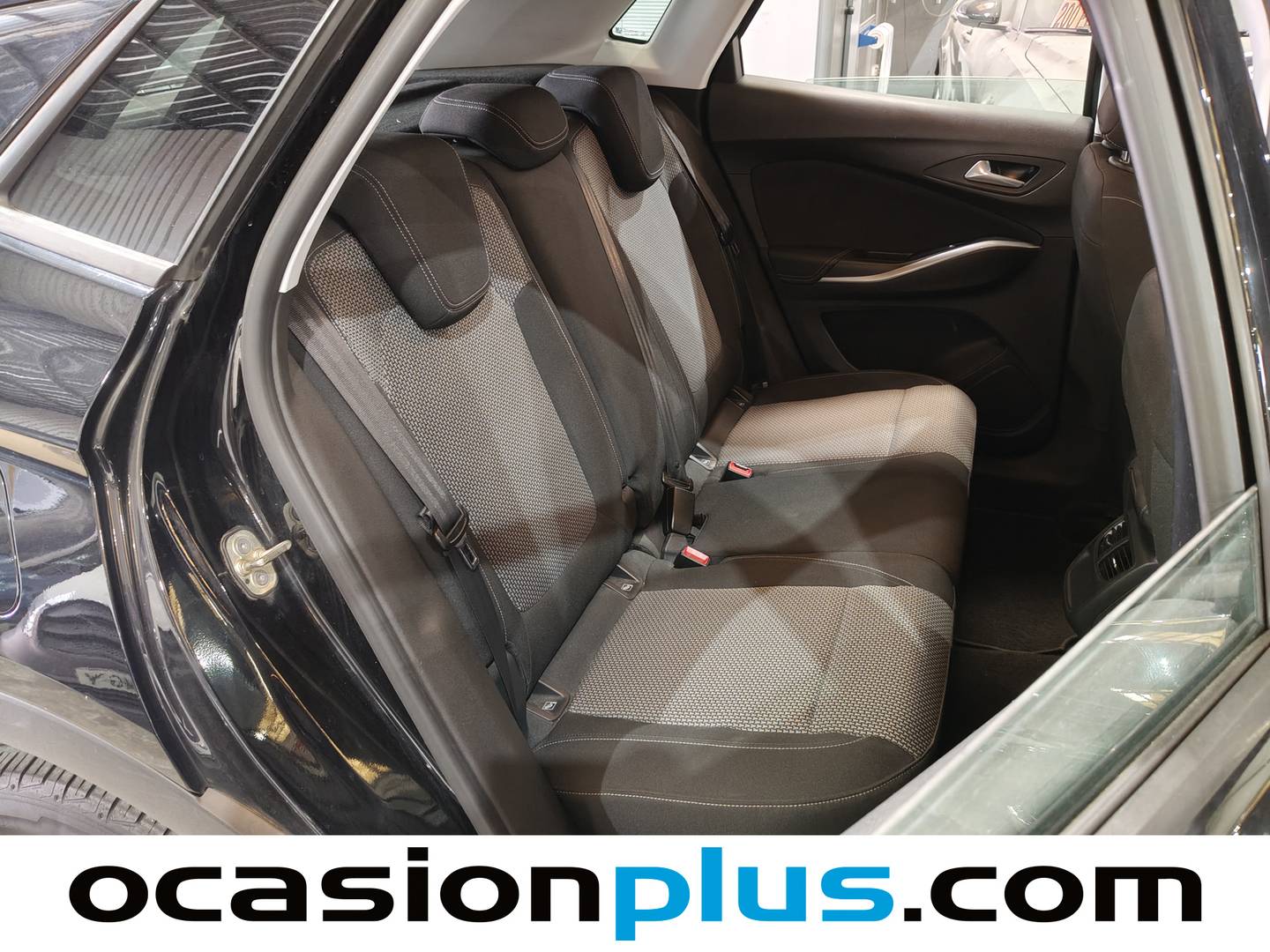 Foto asientos delanteros Opel Grandland X Opel Grandland X 1.2 Turbo Selective (130 CV)