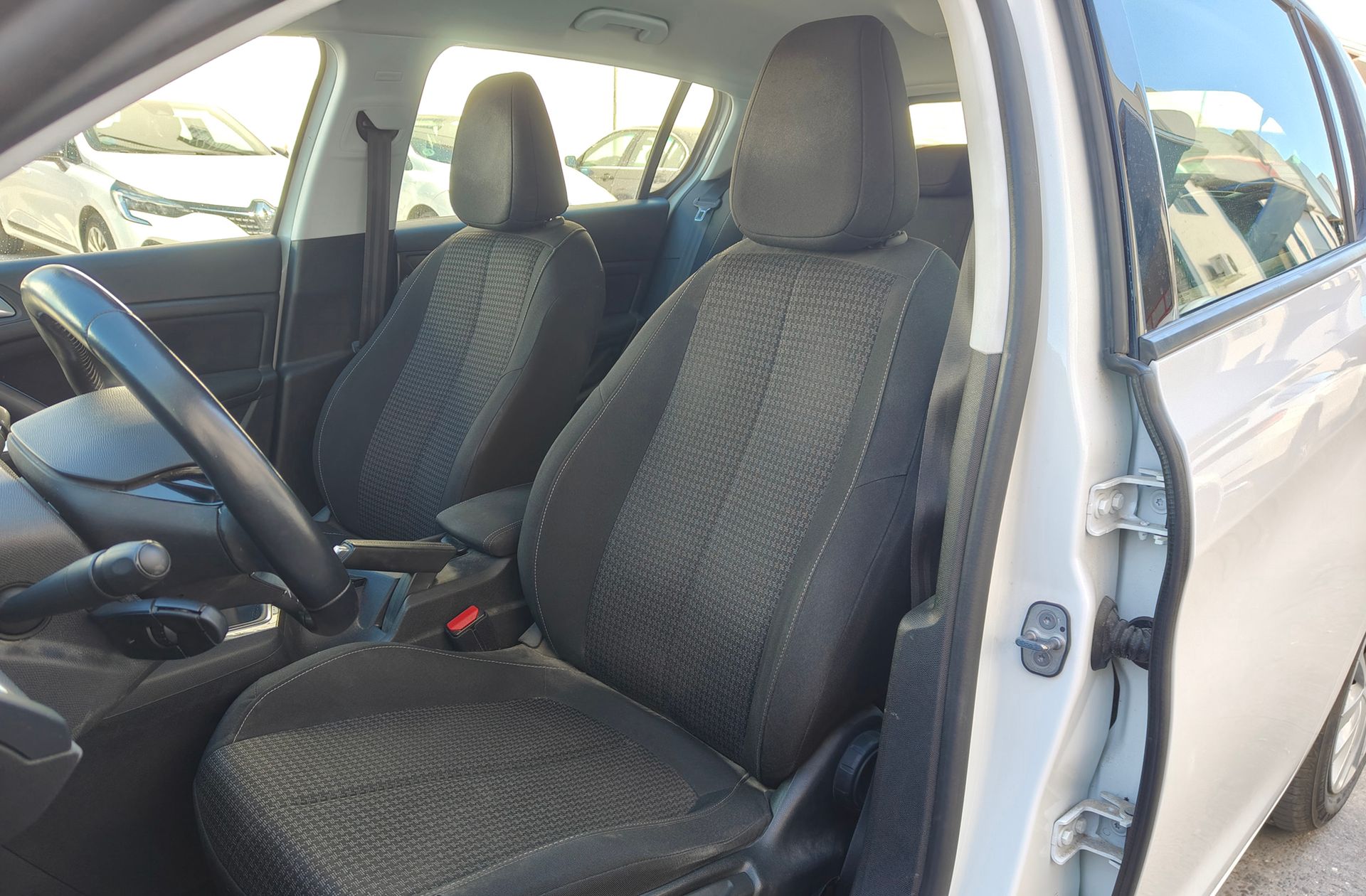 Peugeot 308 1.5 BlueHDi Business Line - foto 8