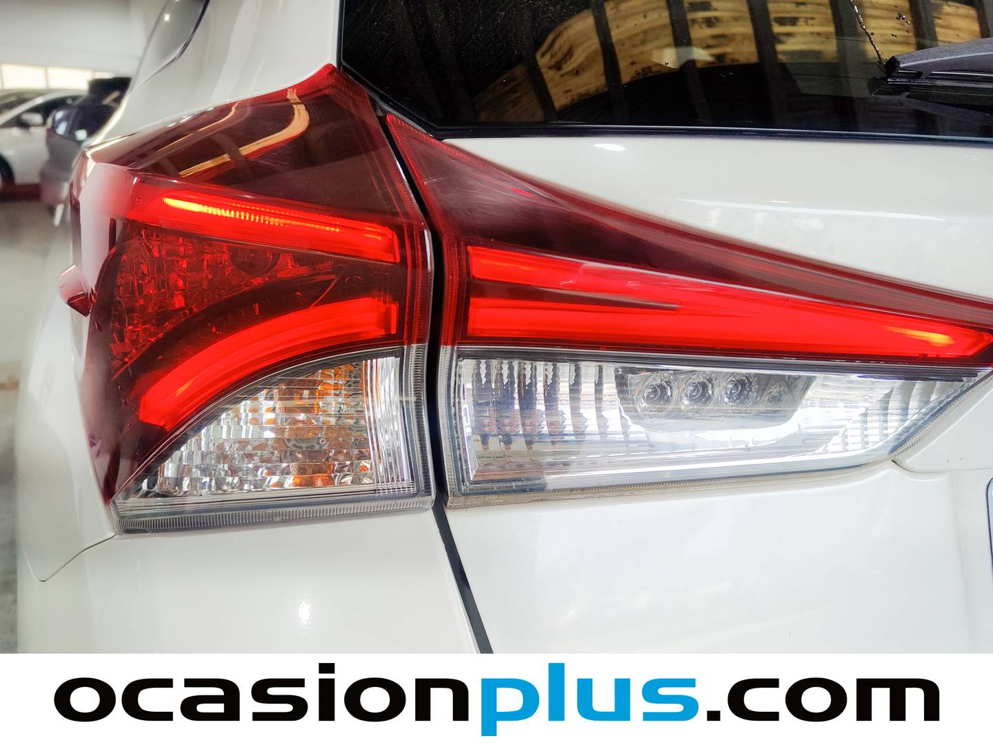 Foto Toyota Auris Toyota Auris 140H Hybrid Touring Sports Feel! (136 CV)