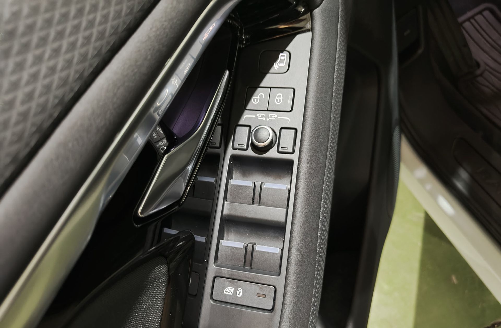 Land Rover Range Rover Evoque D150 Standard FWD - foto 30