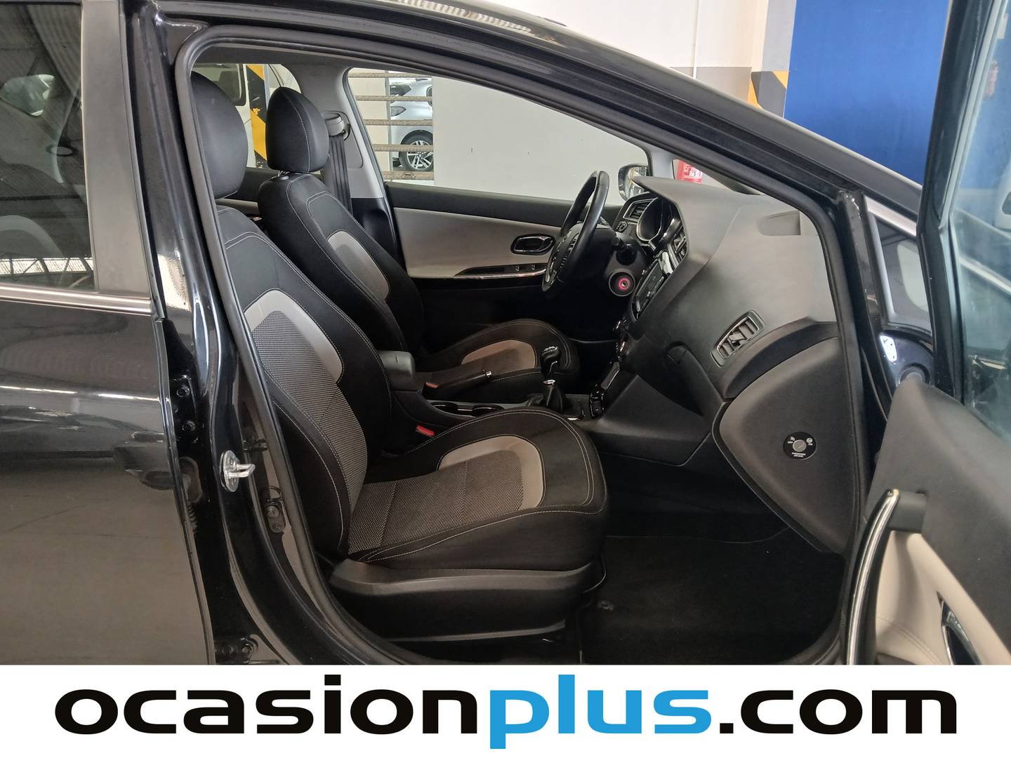 Foto KIA Ceed Kia Ceed 1.6 CRDi VGT x-Tech17 (136 CV)