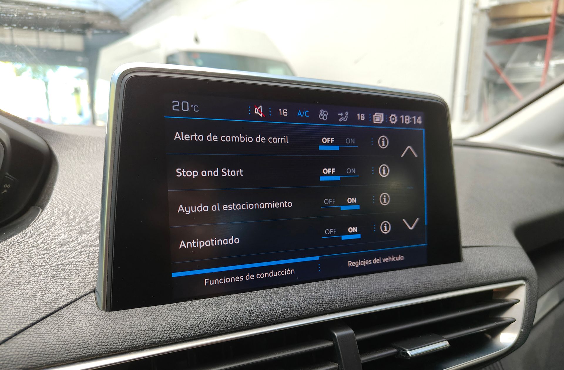 Peugeot 3008 PureTech 130 Active - foto 9