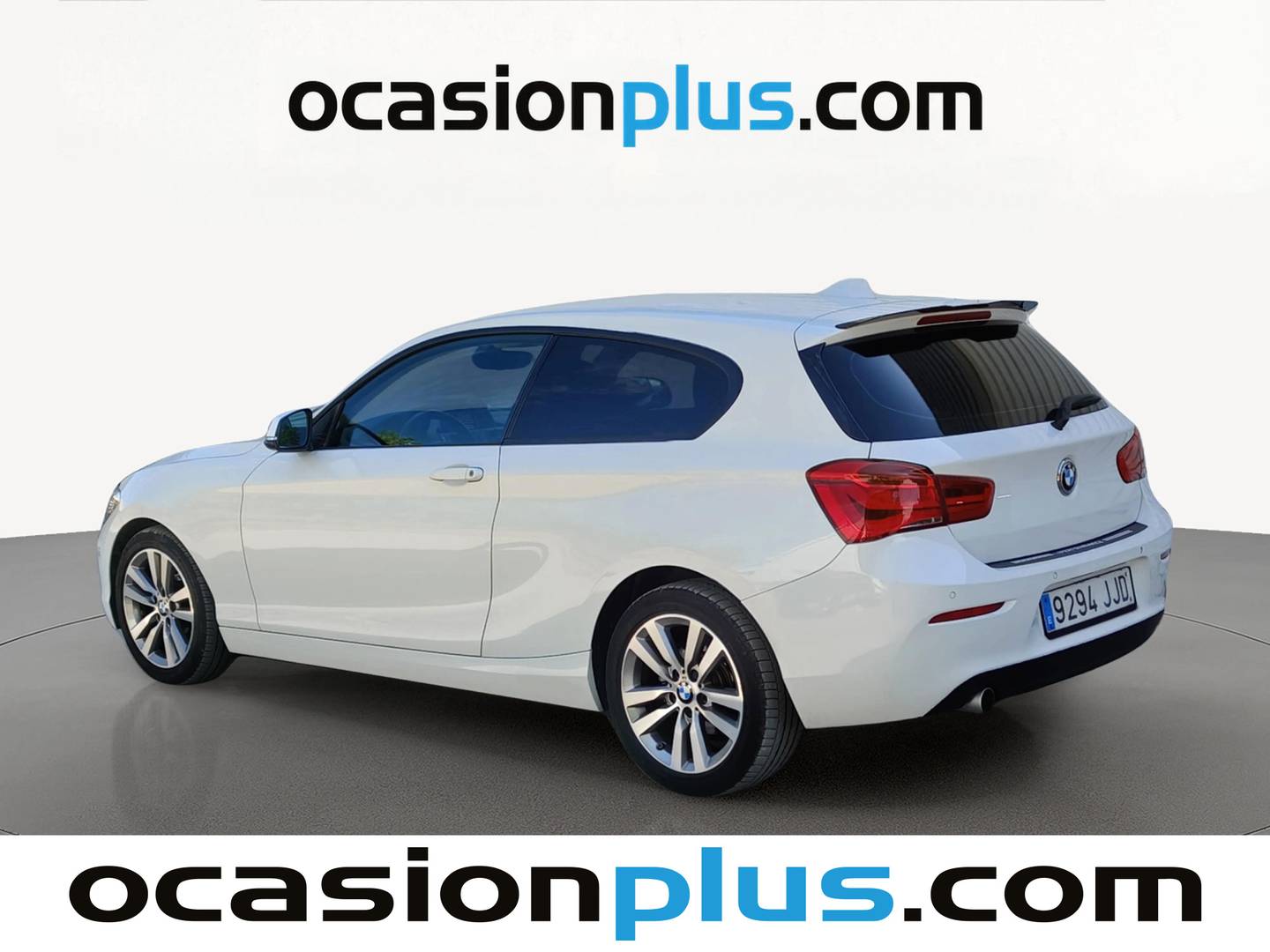 Foto trasera BMW Serie 1 BMW Serie 1 118d  (150 CV) izquierda