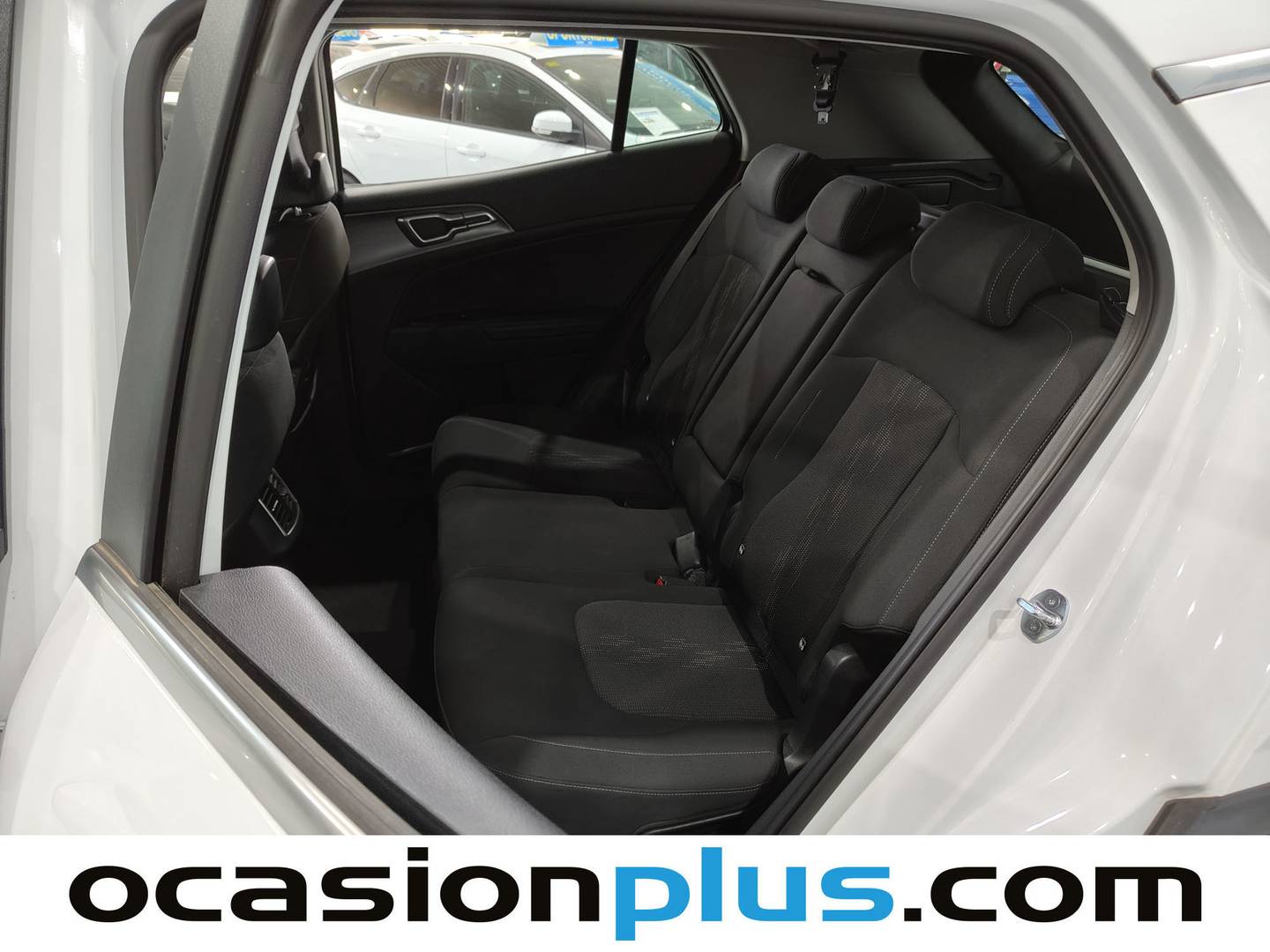 Foto asientos traseros KIA Sportage KIA Sportage 1.6 T-GDi MHEV Drive 4x2 (150 CV)