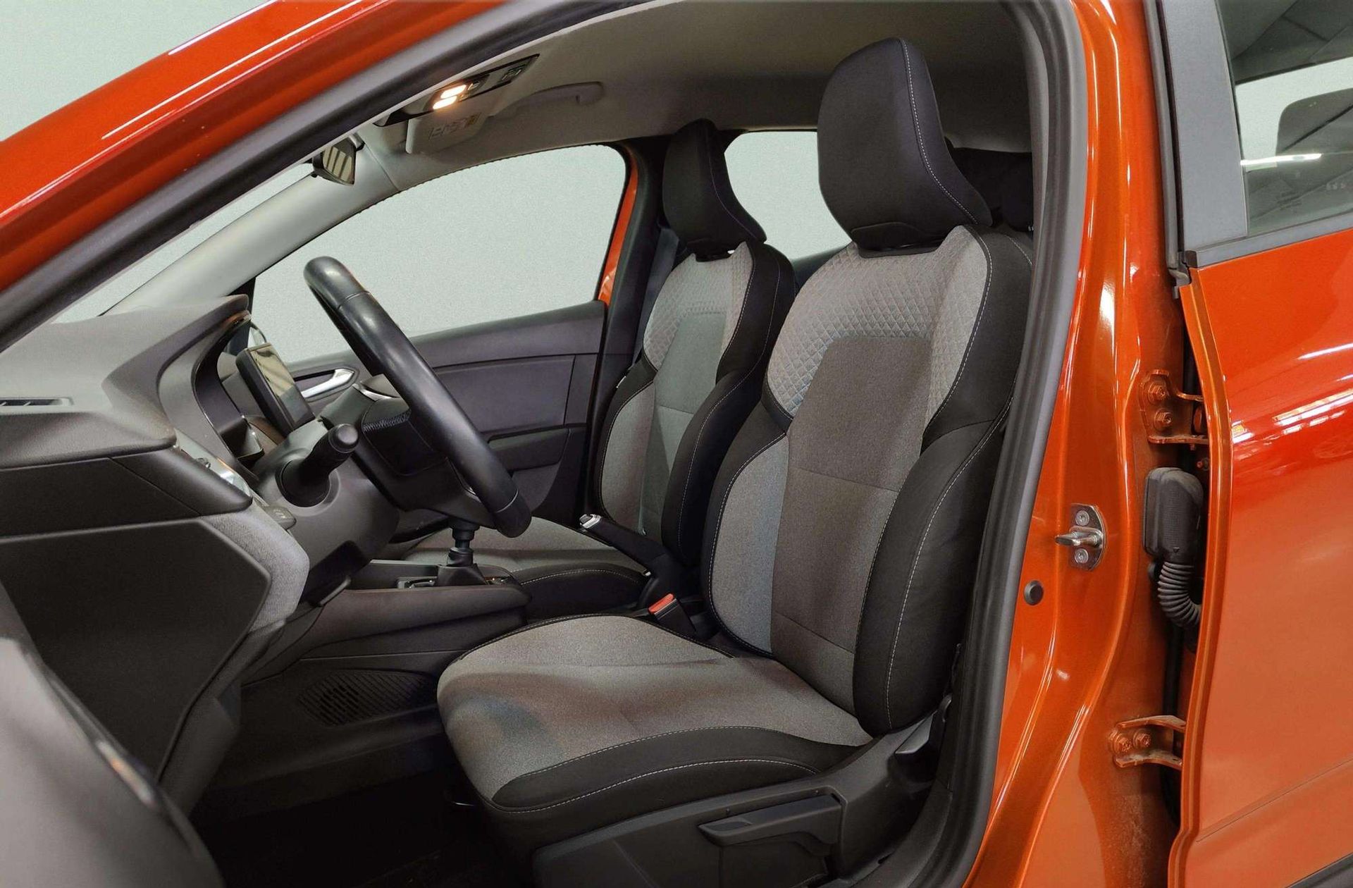 Renault Clio Evolution TCe - foto 11