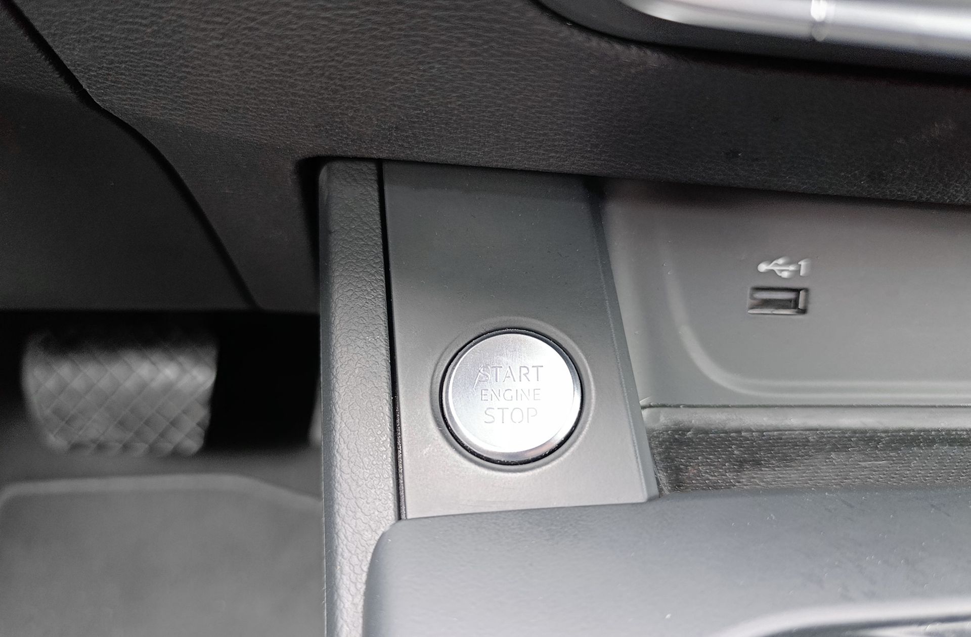 Audi A4 Avant Advanced 35 TFSI S tronic - foto 31