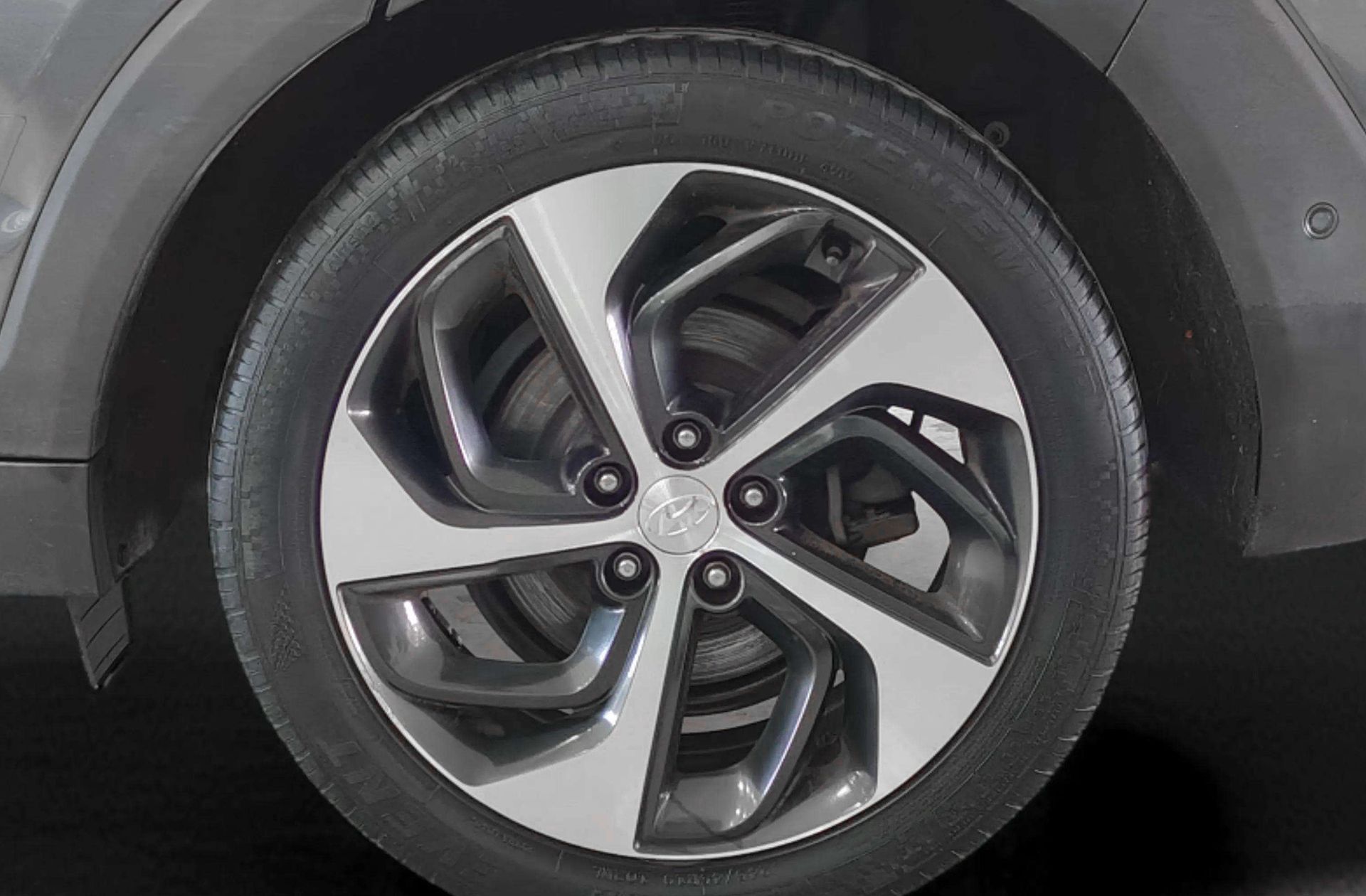 Hyundai Tucson 1.6 T-GDi Style 4x4 DCT - foto 38