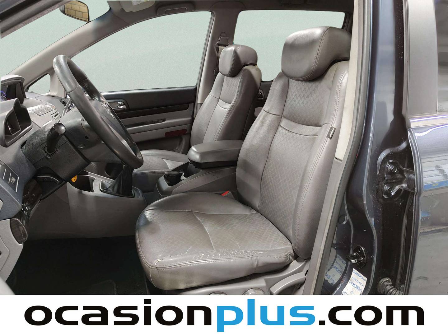 Foto asientos traseros SsangYong Rodius Ssangyong Rodius D22T Limited (178 CV) 7 Plazas