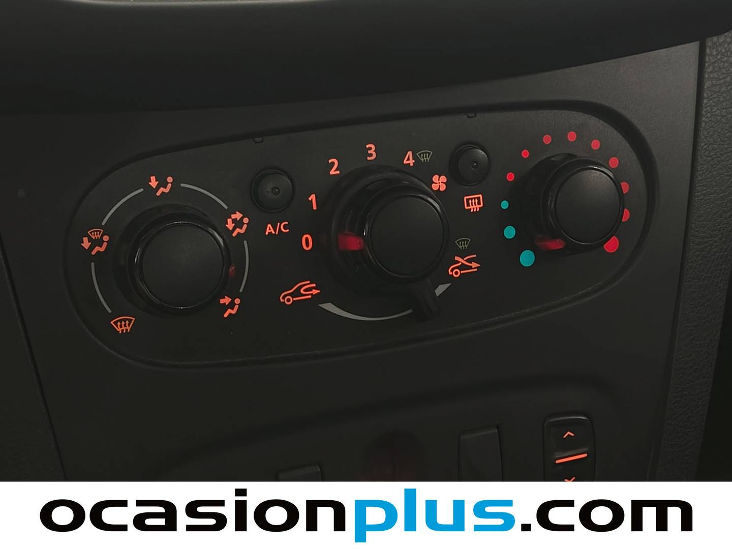 Extras y acabados del Dacia Logan Dacia Logan 1.2 Ambiance (75 CV)