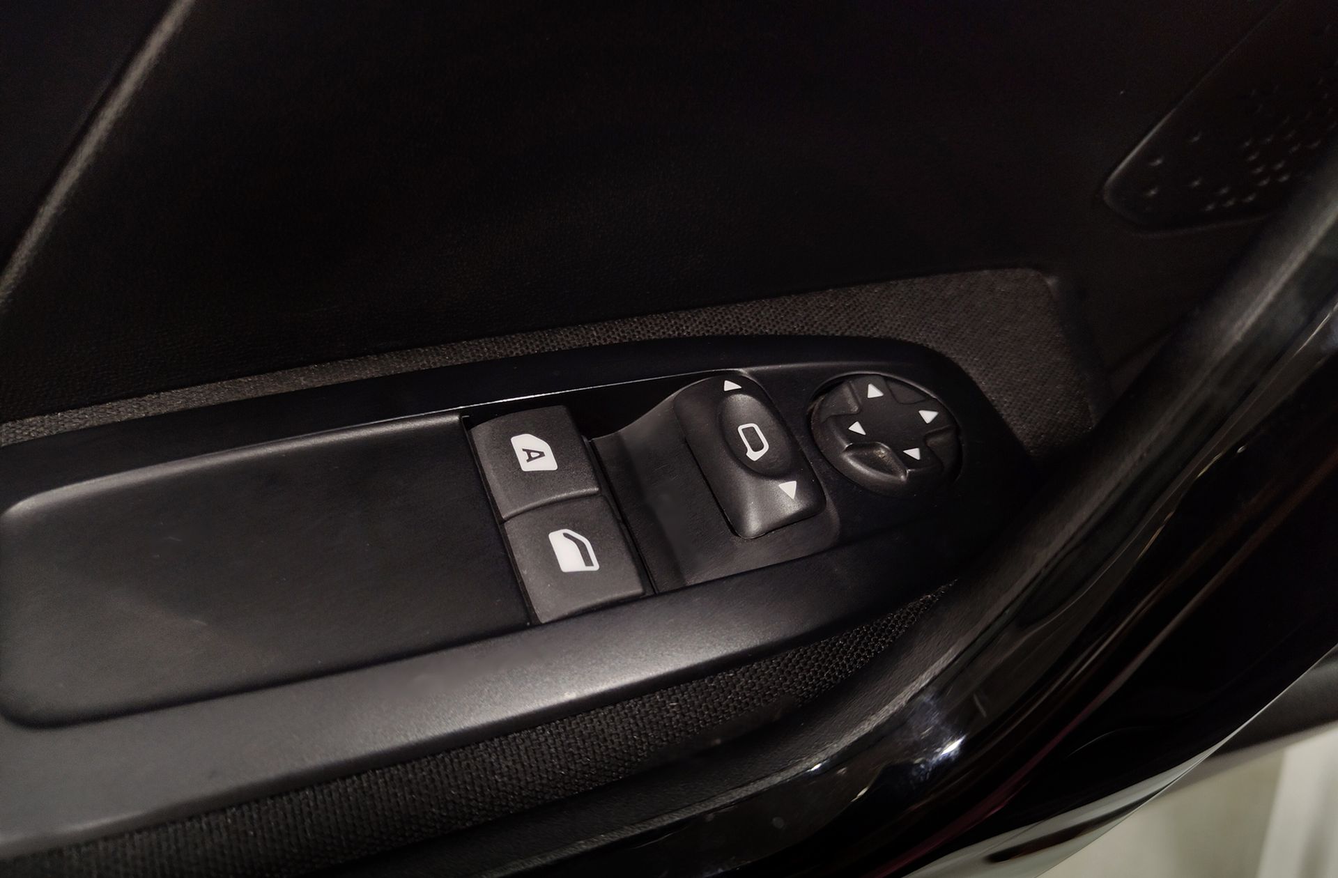 Peugeot 208 PureTech 82 Style - foto 31
