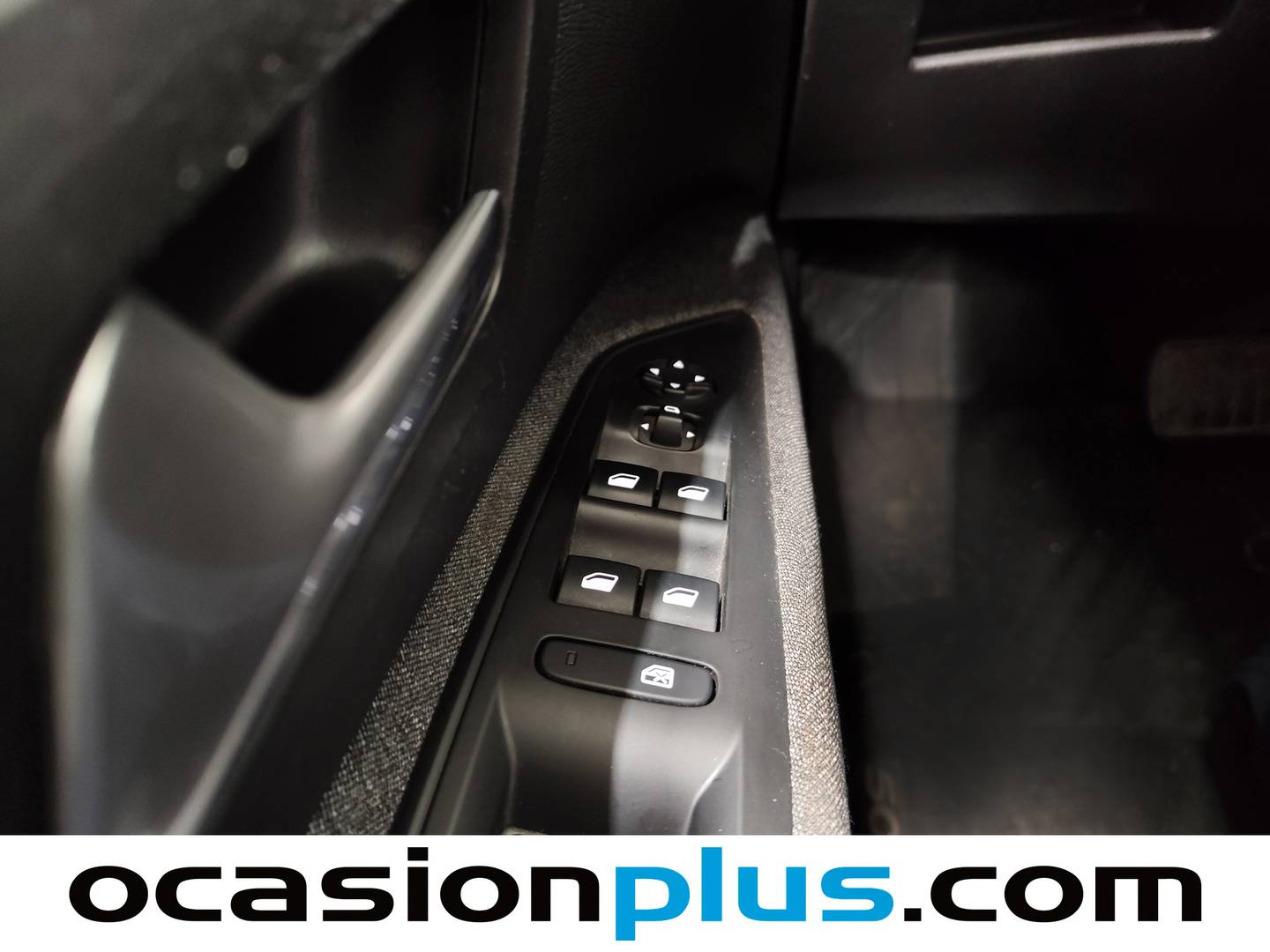 Peugeot 5008 Peugeot 5008 1.6 BlueHDi Active EAT6 S&S (120 CV)  7 Plazas de ocasión
