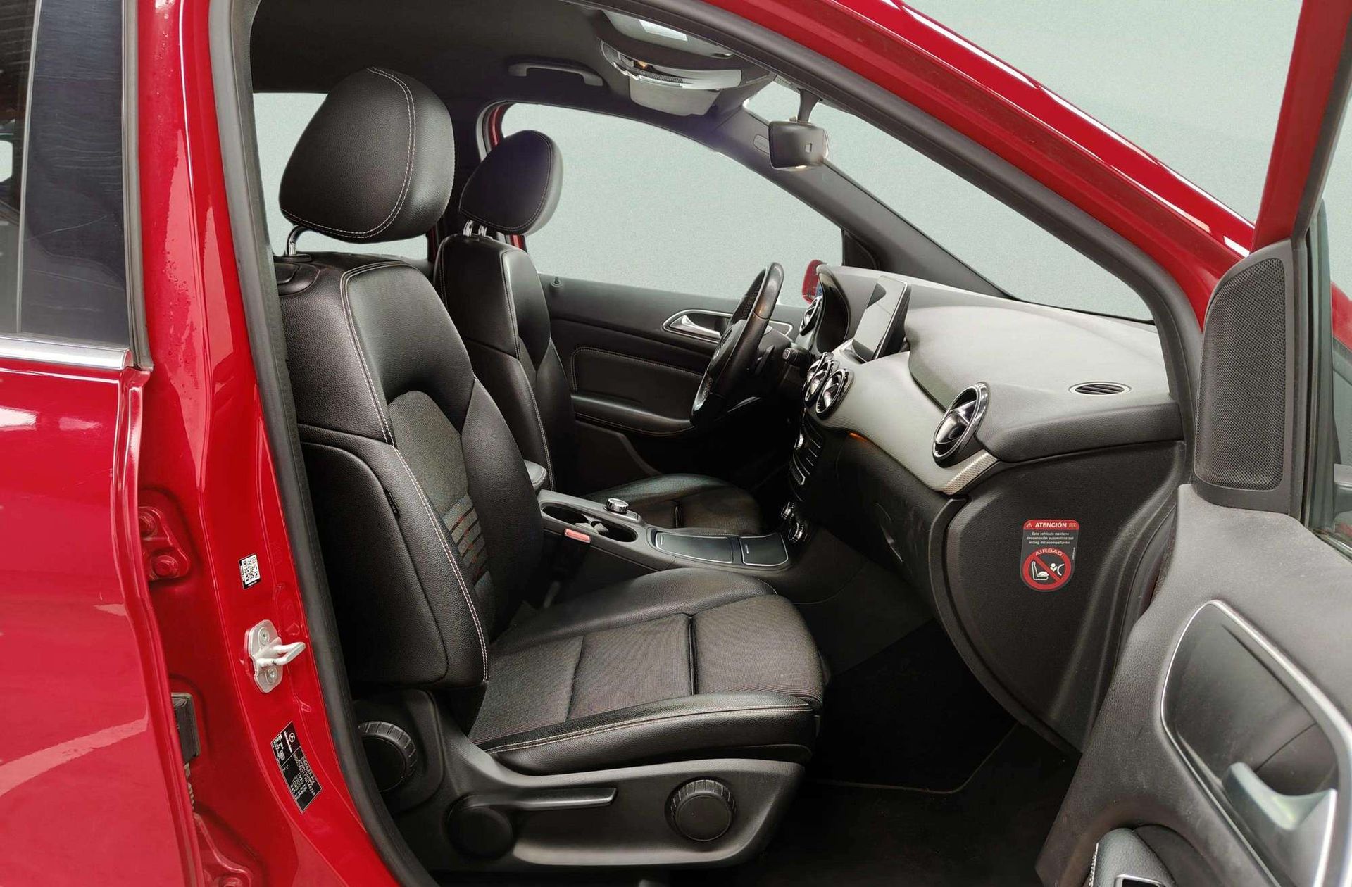 Mercedes-Benz Clase B 180 d - foto 18