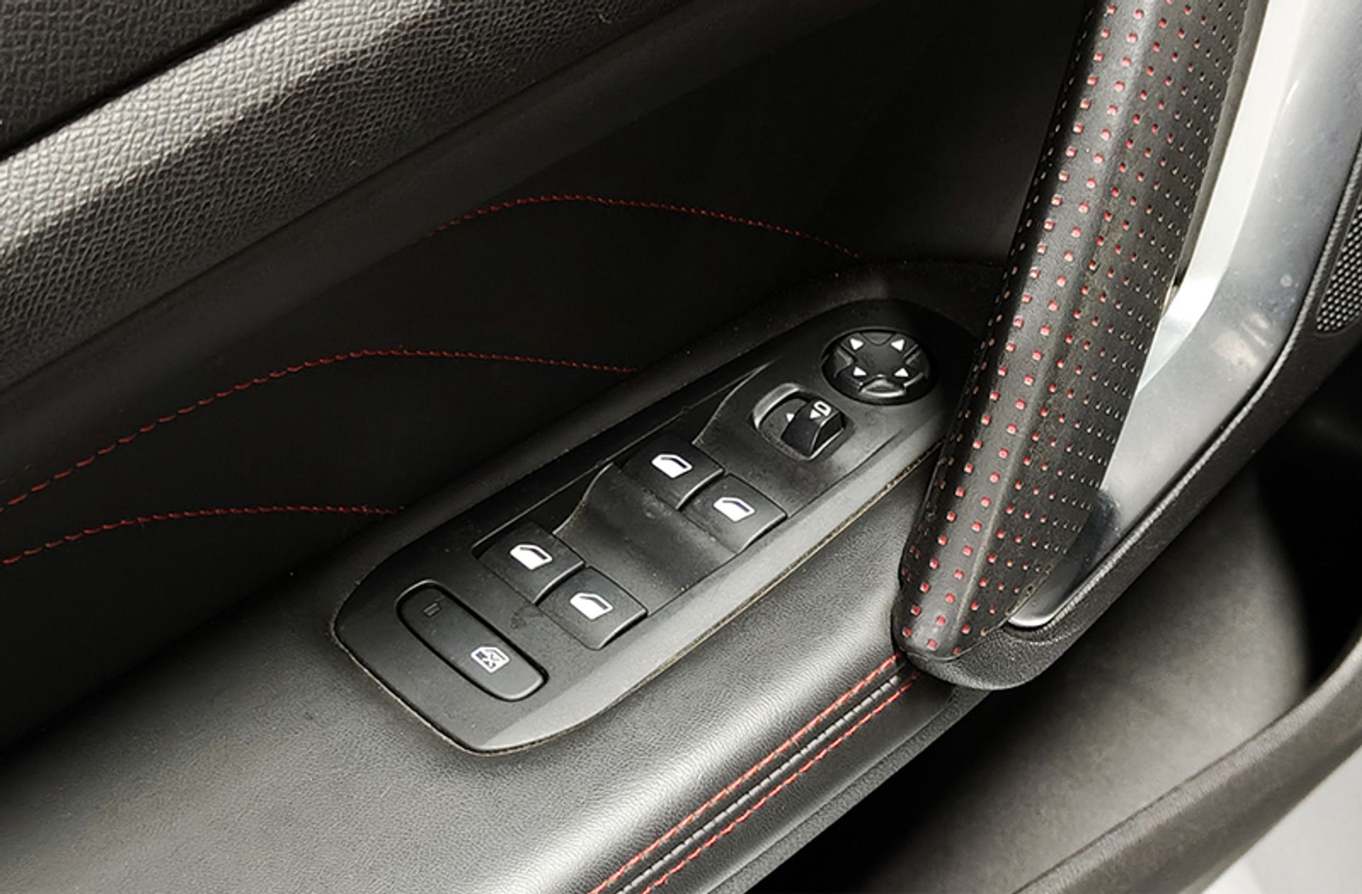 Peugeot 308 1.2 PureTech GT Line - foto 26