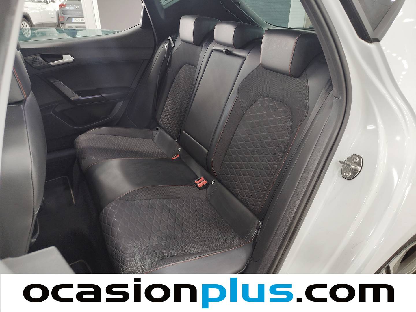 Foto asientos traseros Seat León Seat León 2.0 TDI S&S FR DSG (150 CV)