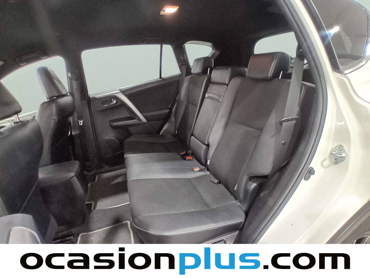 Foto asientos traseros Toyota Rav4 Toyota Rav4 2.5l hybrid Feel! 2WD 145 kW (197 CV)