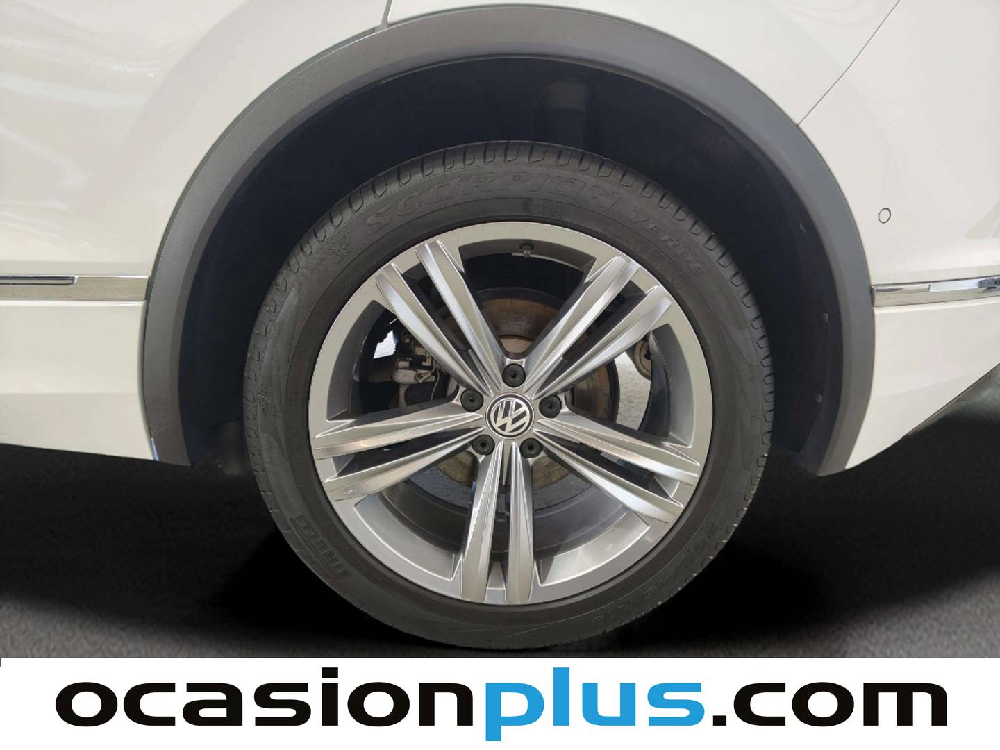 Foto Volkswagen Tiguan Volkswagen Tiguan Advance 1.5 TSI (130 CV)Pack R-Line