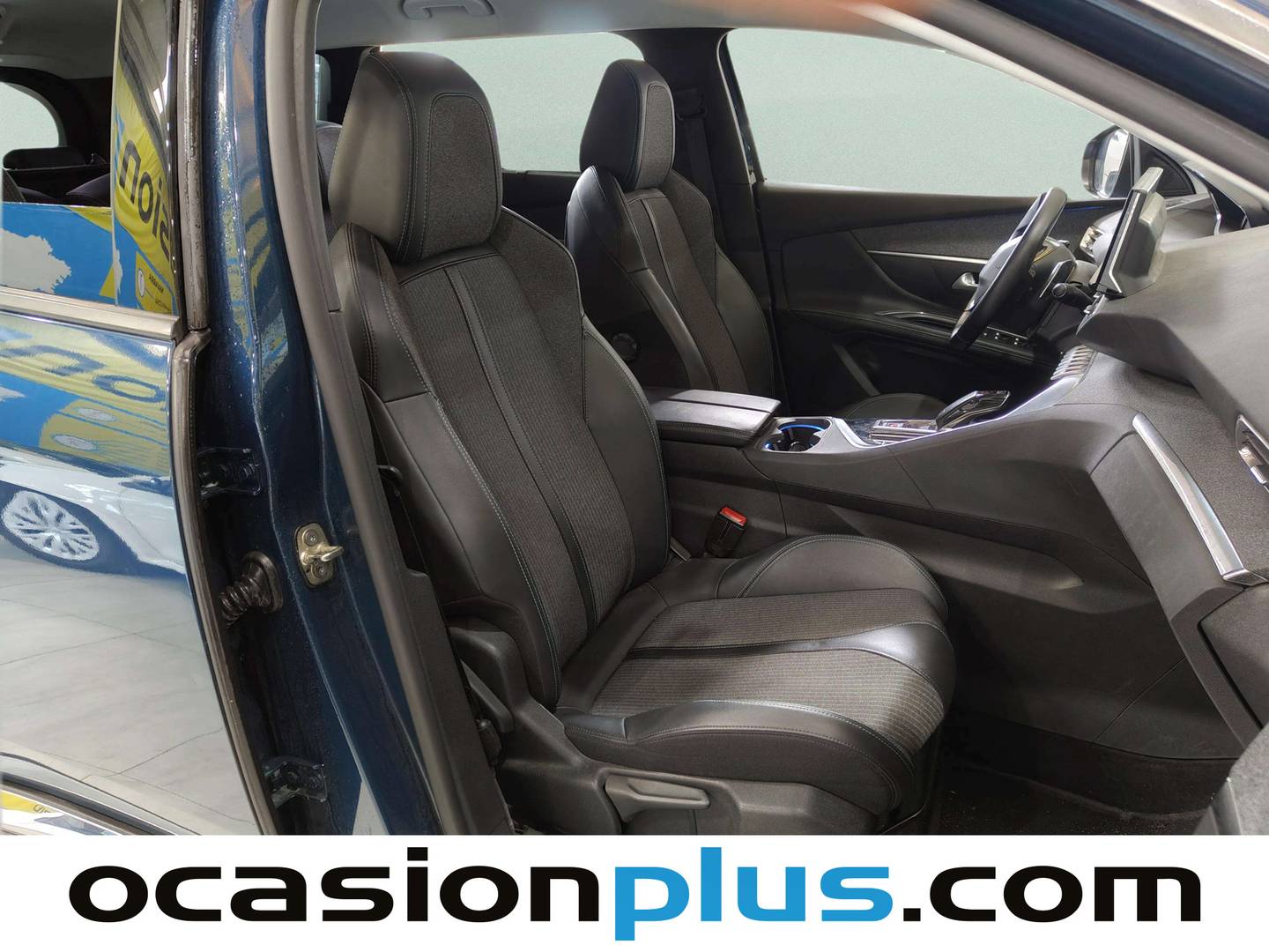 Peugeot 5008 Peugeot 5008 BlueHDI 130 S&S Allure Pack EAT8 (130 CV) 7 Plazas km 0