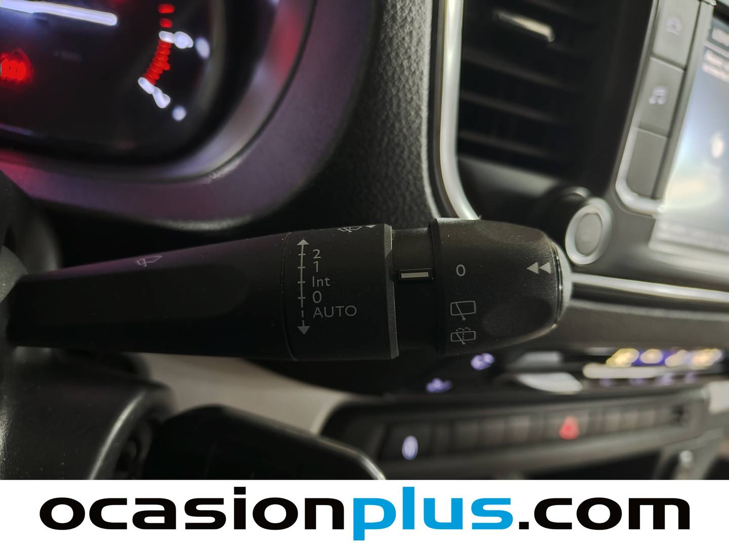 Equipamiento del Toyota Proace Verso Toyota Proace Verso 2.0D VX Plus Shuttle L1 (145 CV) 8 Plazas