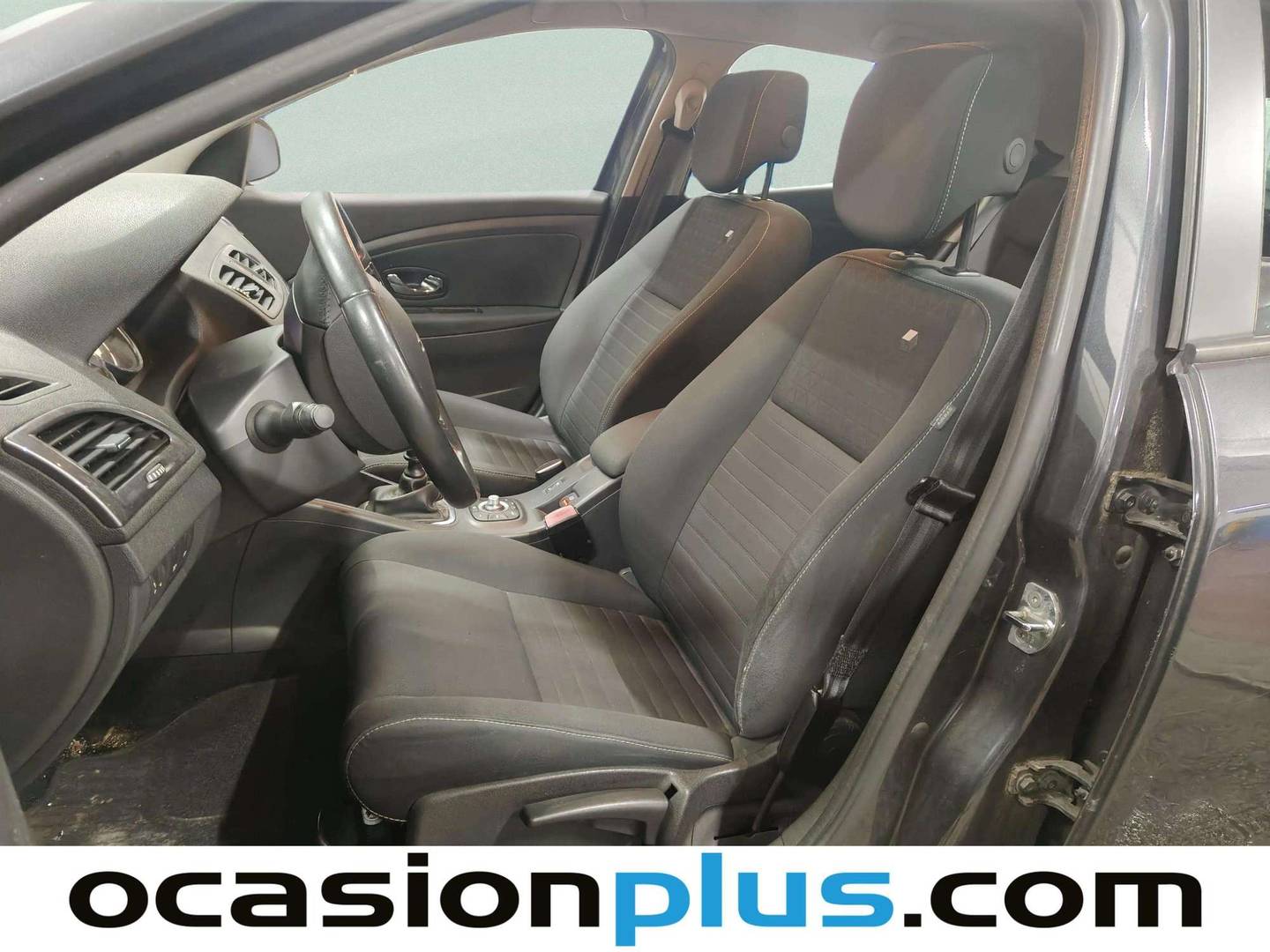 Foto asientos delanteros Renault Megane Renault Megane Limited Energy S&S TCe (115 CV)