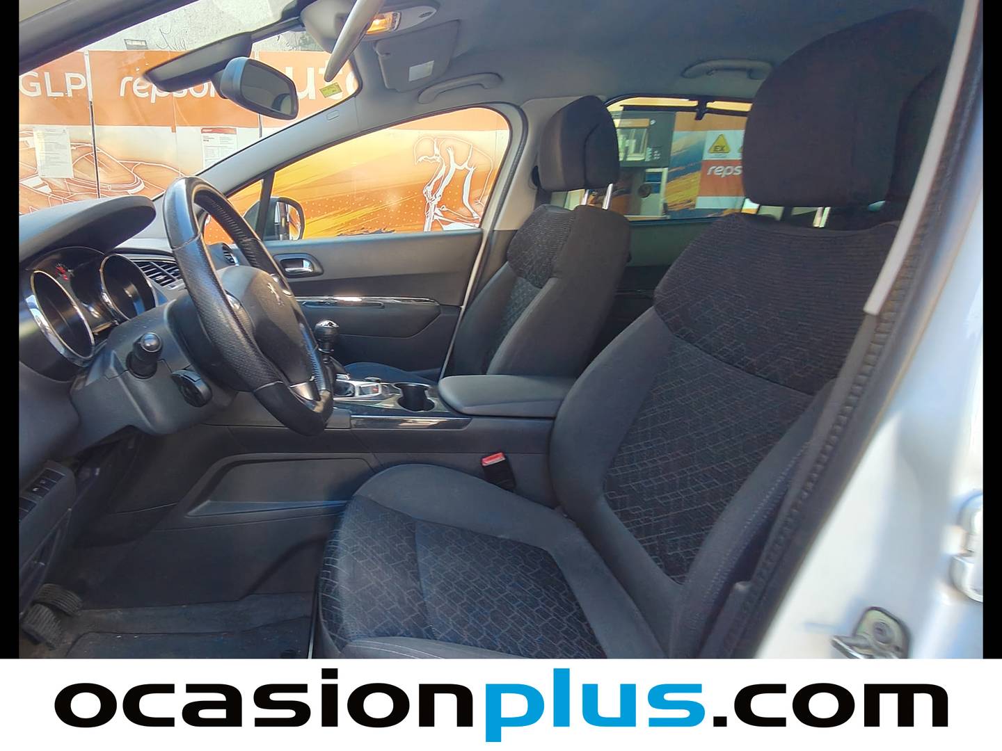 Foto asientos delanteros Peugeot 3008 Peugeot 3008 1.2 PureTech Style (130 CV)