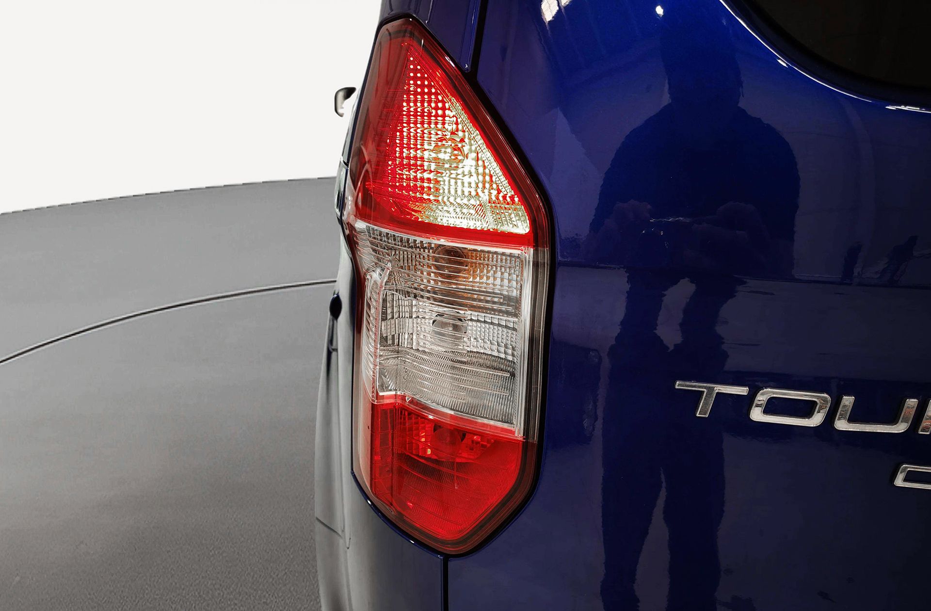Ford Tourneo Courier 1.5 TDCi Titanium - foto 14