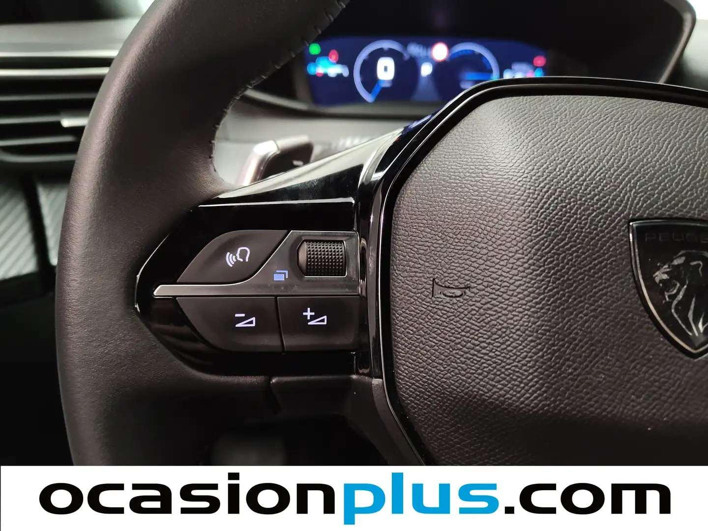 Foto Peugeot 2008 Peugeot 2008 Allure Hybrid eDCS6 (145 CV)