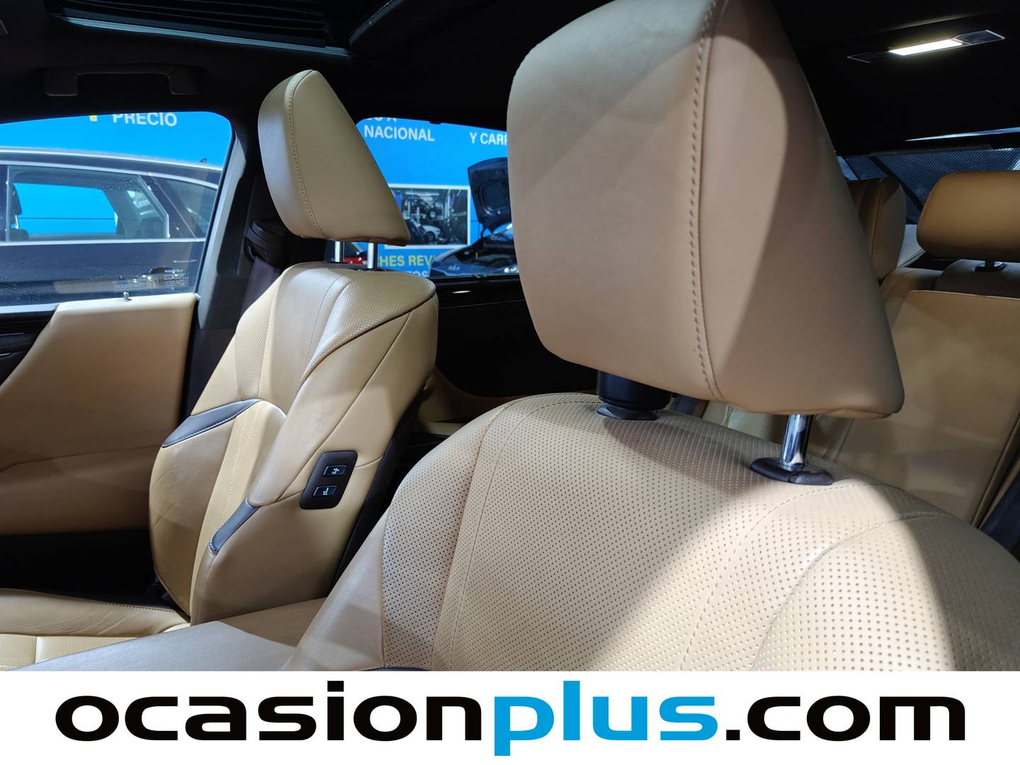 Equipamiento del Lexus ES Lexus ES 300h Luxury (218 CV)