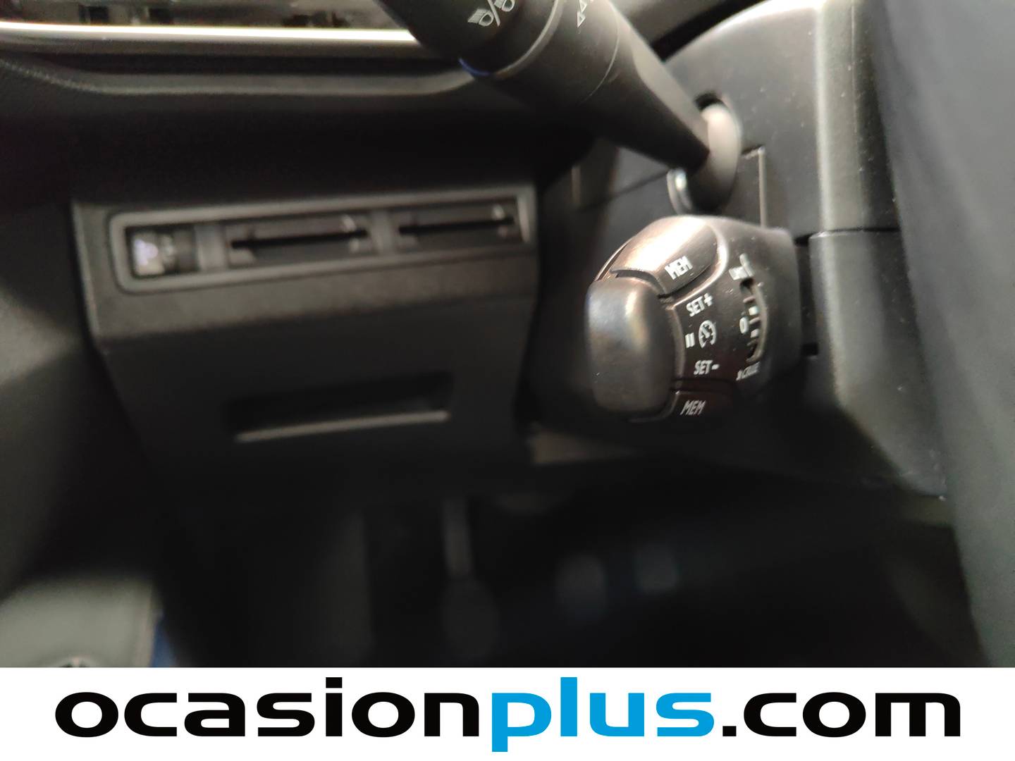 Peugeot 5008 Peugeot 5008 PureTech 130 Allure (130 CV) 7 PLAZAS km 0