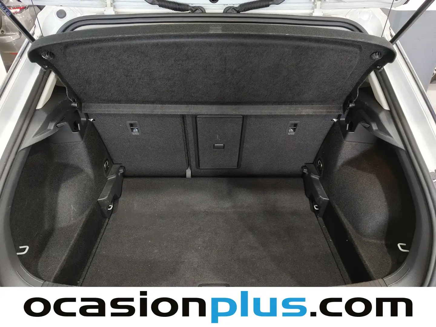 Foto Volkswagen T-Roc Volkswagen T-Roc Life 1.0 TSI (110 CV)