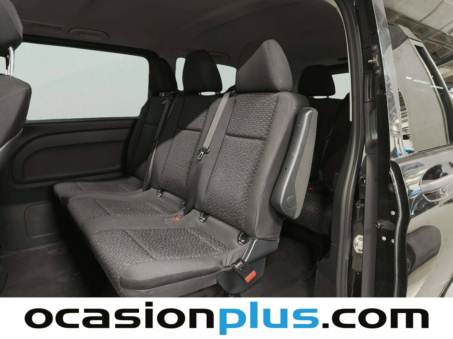 Foto asientos traseros Mercedes Vito Mercedes Vito 116 CDI Tourer Pro Larga (163 CV) 9 Plazas