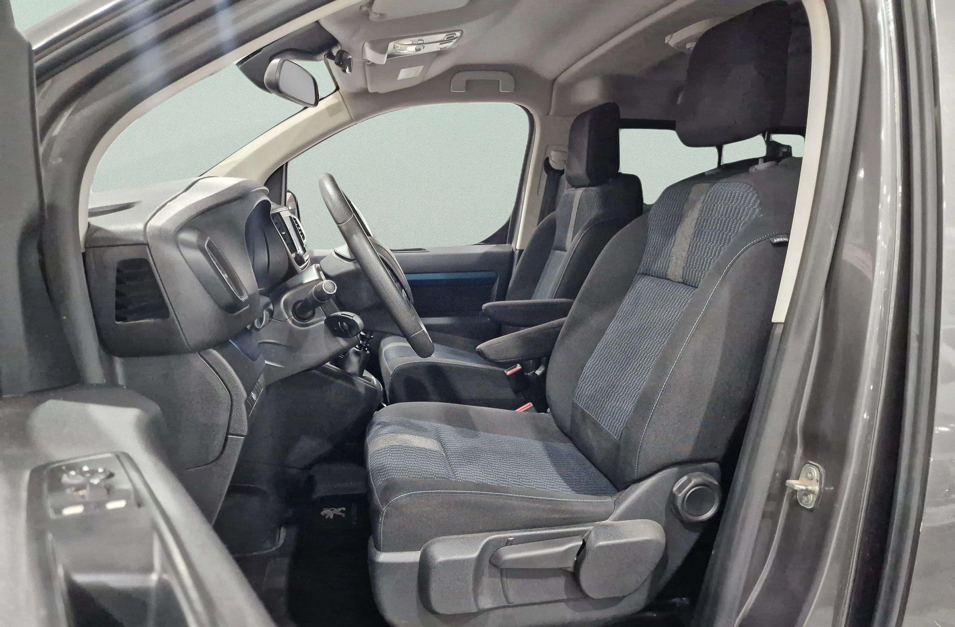 Peugeot Traveller BlueHDi 150 Active Standard 8 plazas - foto 12
