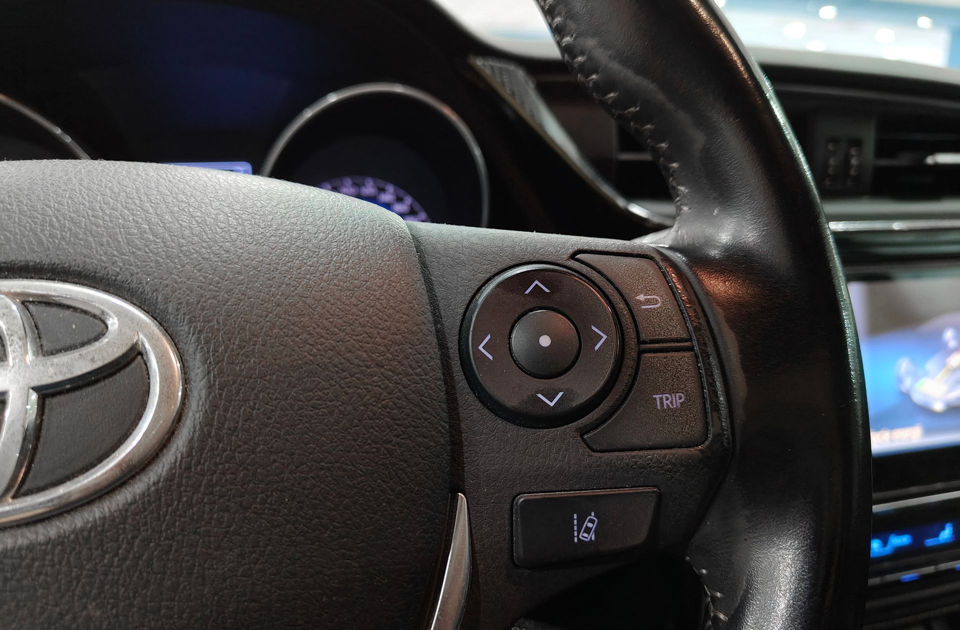 Toyota Auris 140H Touring Sports Active - foto 25