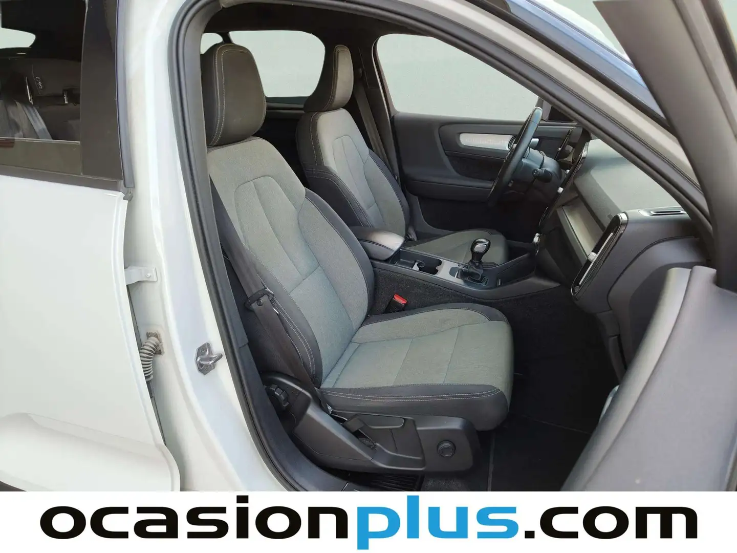 Foto Volvo XC40 Volvo XC40 T3 Momentum Pro  (163 CV)