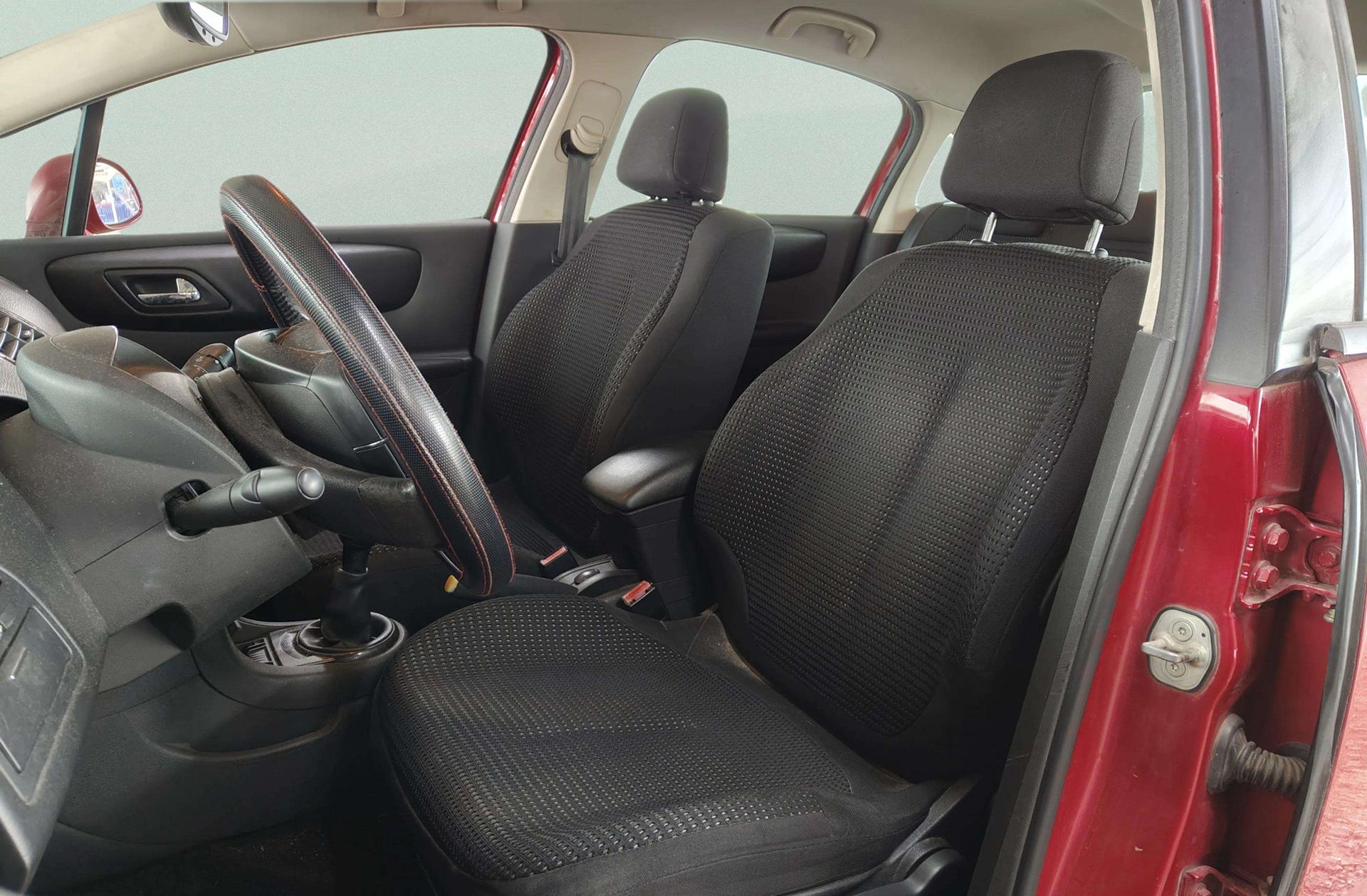 Citroën C4 1.6 HDi VTR Plus - foto 8