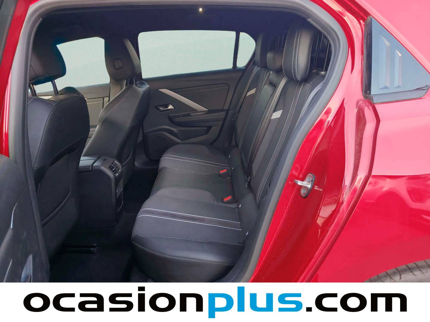 Foto asientos traseros Opel Astra Opel Astra 1.5D DTH GS Auto (130 CV)