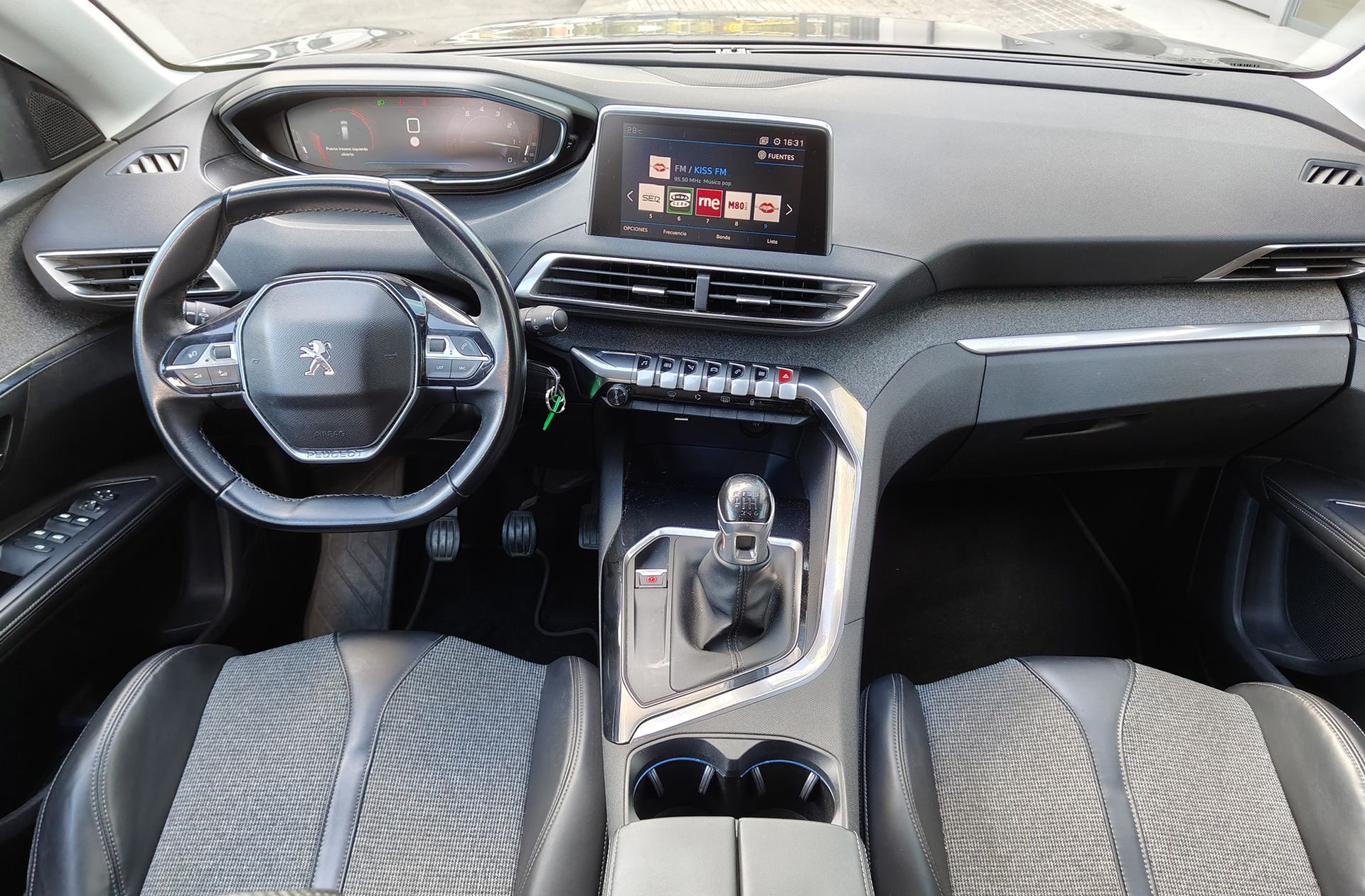 Peugeot 5008 PureTech 130 Allure 7 plazas - foto 7