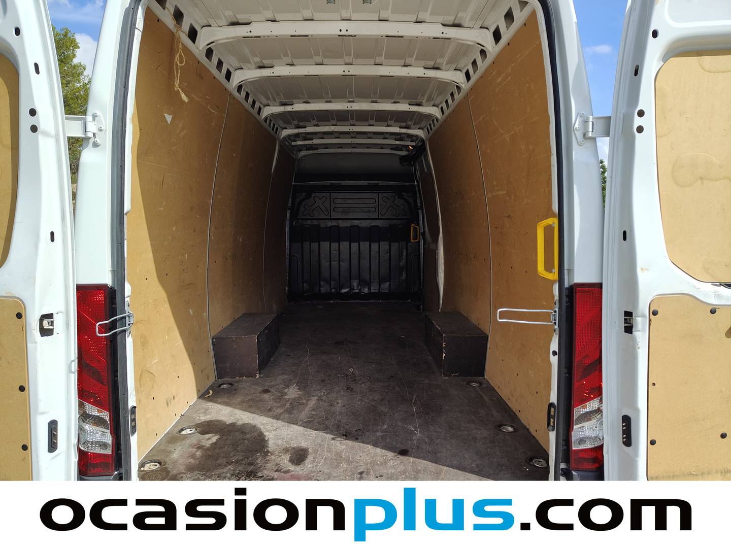 Foto Iveco Daily Iveco Daily Furgon 35S 16 H 4100/H2 (156 CV)