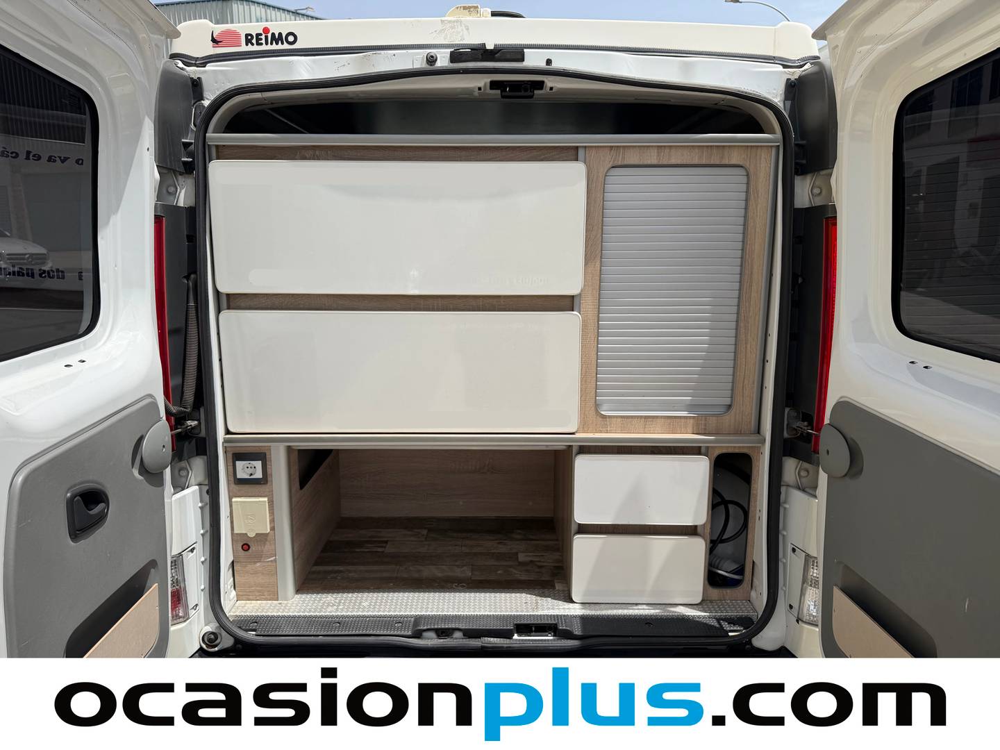 Foto asientos delanteros Renault Trafic Renault Trafic Furgon 2.0 dCi Furgon 29 Corto Normal (115 CV) Camperizada 3 Plazas