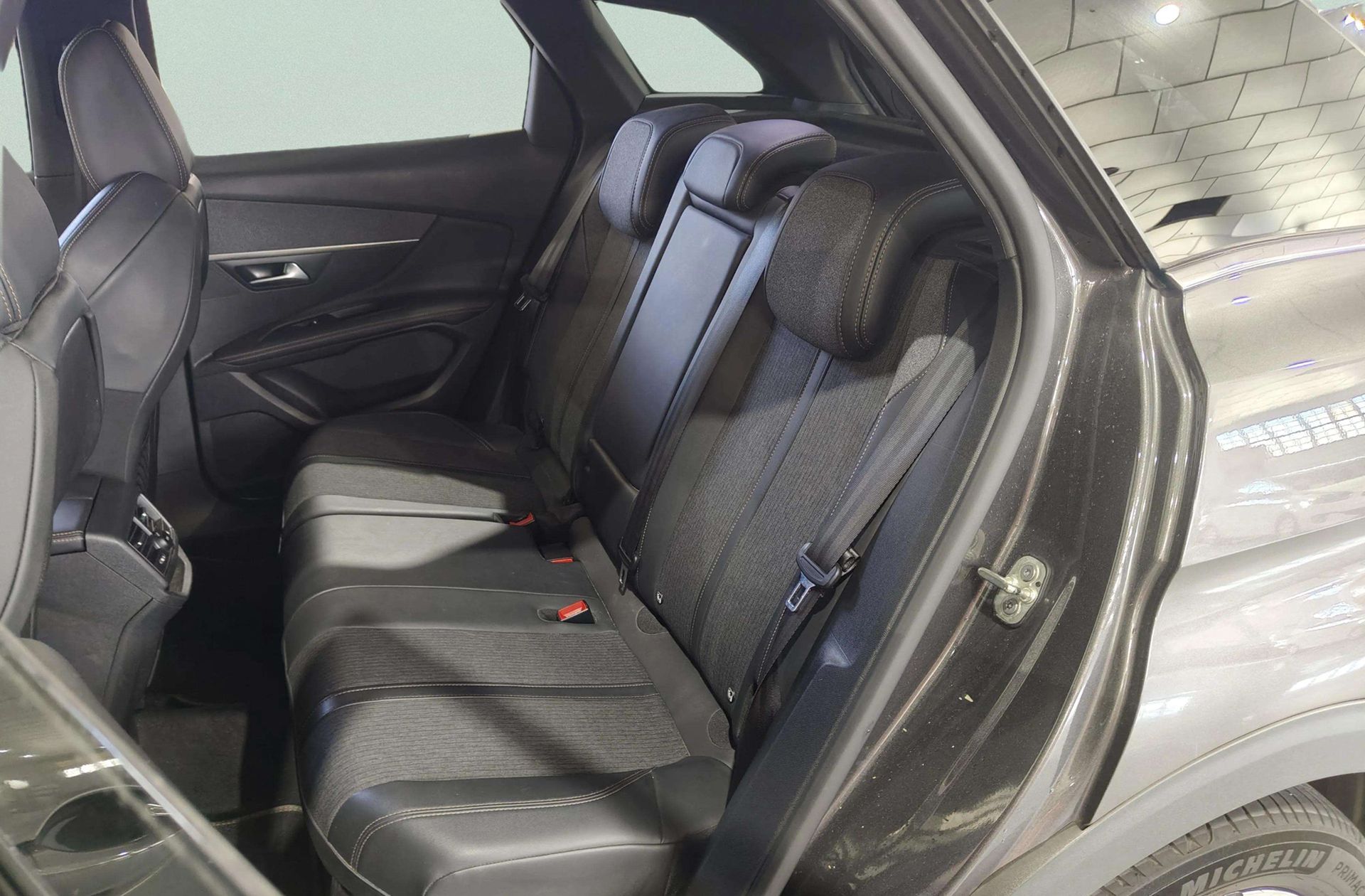 Peugeot 3008 PureTech 130 GT Line EAT8 - foto 13
