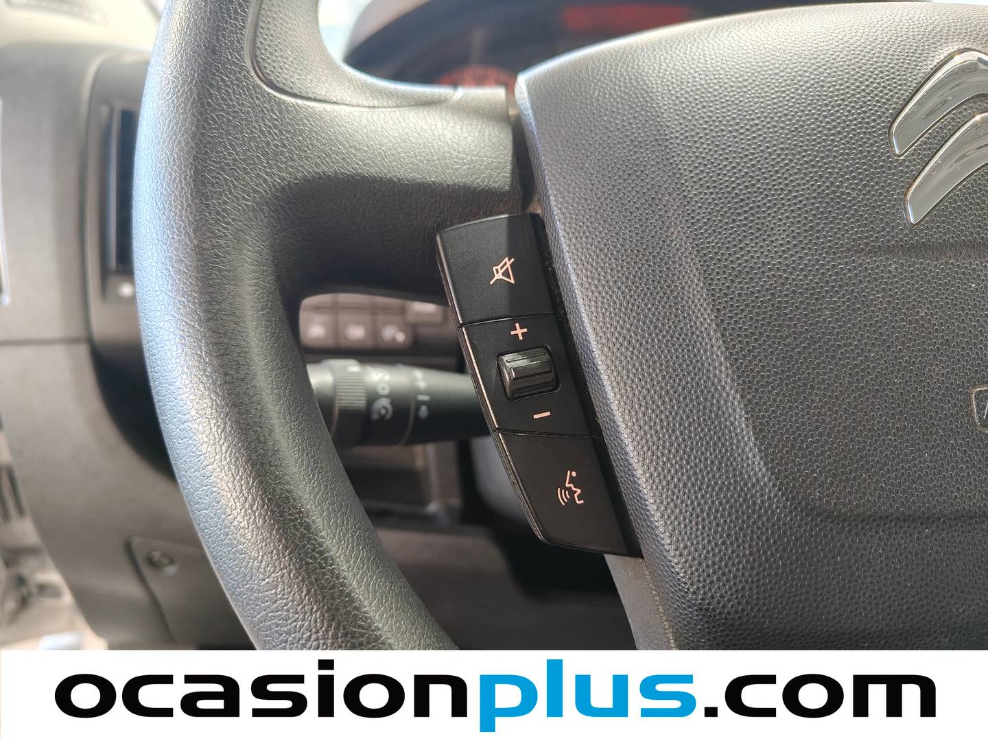 Equipamiento del Citroën Jumper Citroen Jumper Furgon BlueHDi 140 35 L3H3 (140 CV)