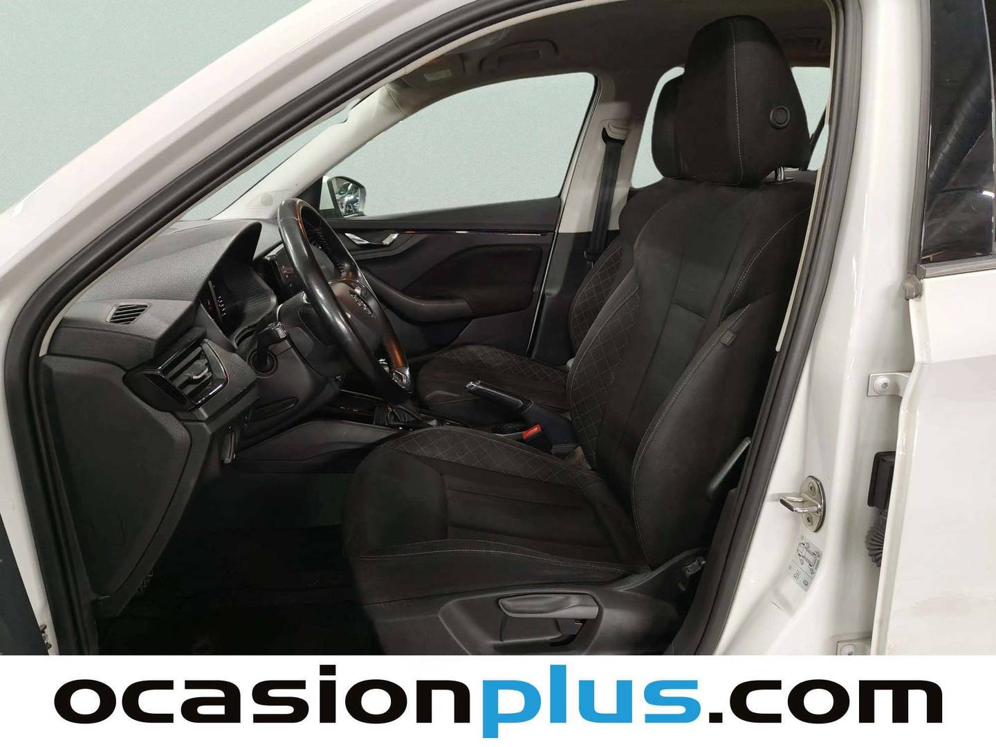 Foto asientos delanteros Skoda Kamiq Skoda Kamiq 1.0 TSI Ambition DSG (110 CV)