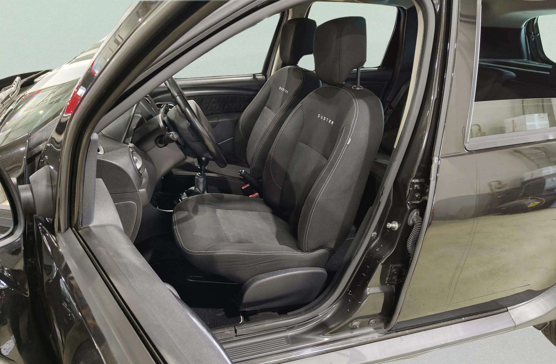 Dacia Duster Laureate TCe - foto 8