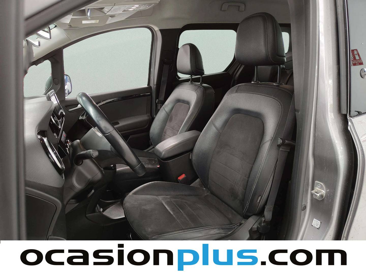 Foto asientos delanteros Mercedes Clase T Mercedes Clase T 160 d (95 CV)
