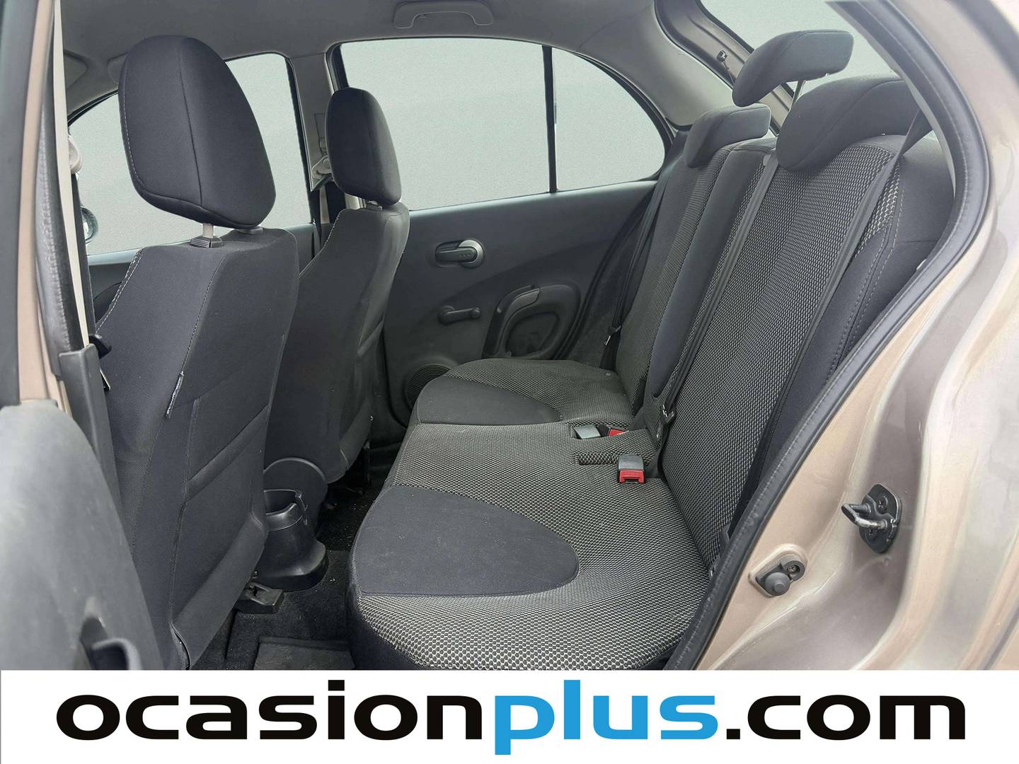 Foto asientos traseros Nissan Micra Nissan Micra 1.2 Visia (80 CV)