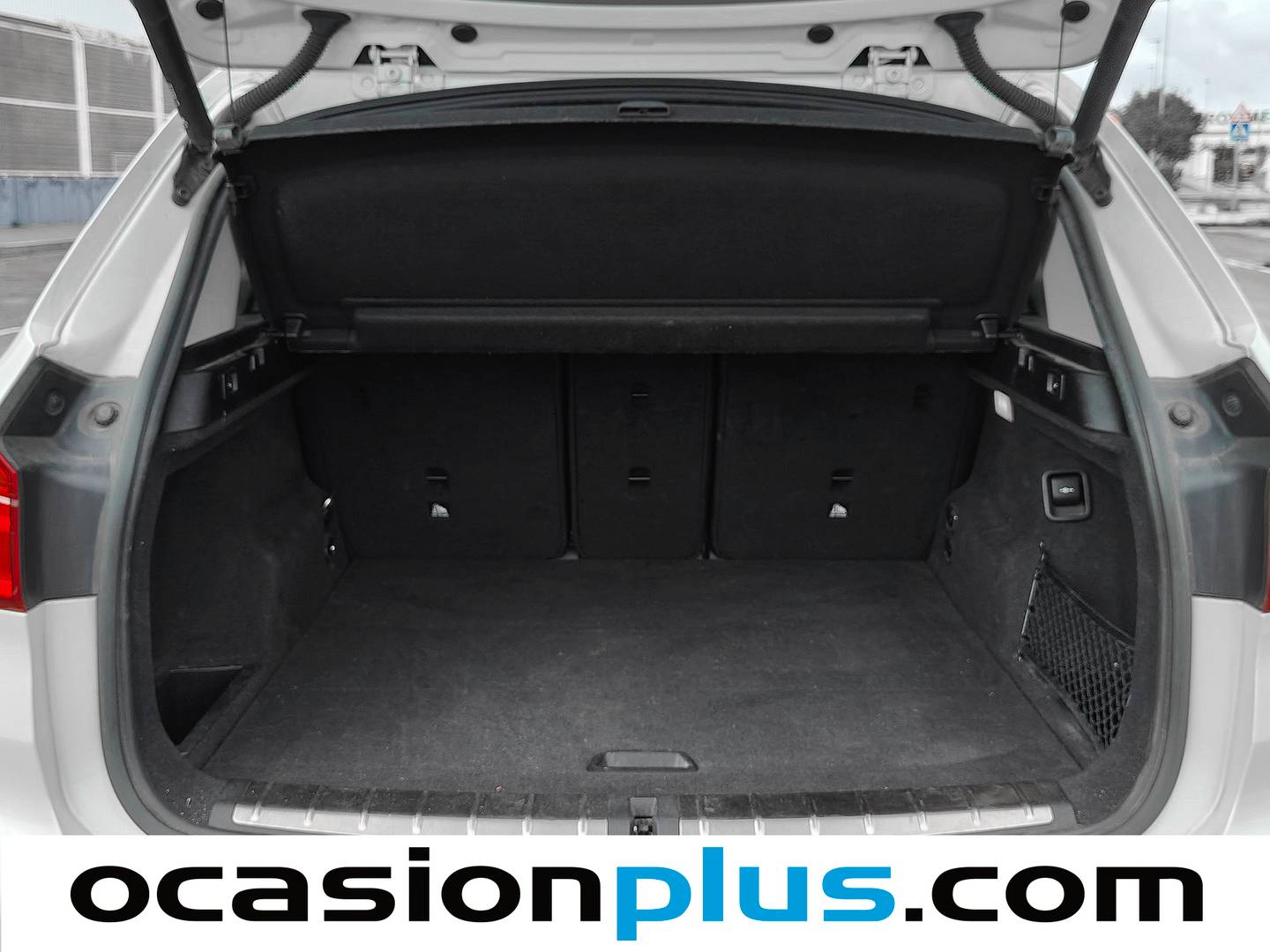 Fotos maletero BMW X1 BMW X1 sDrive18d (150 CV)