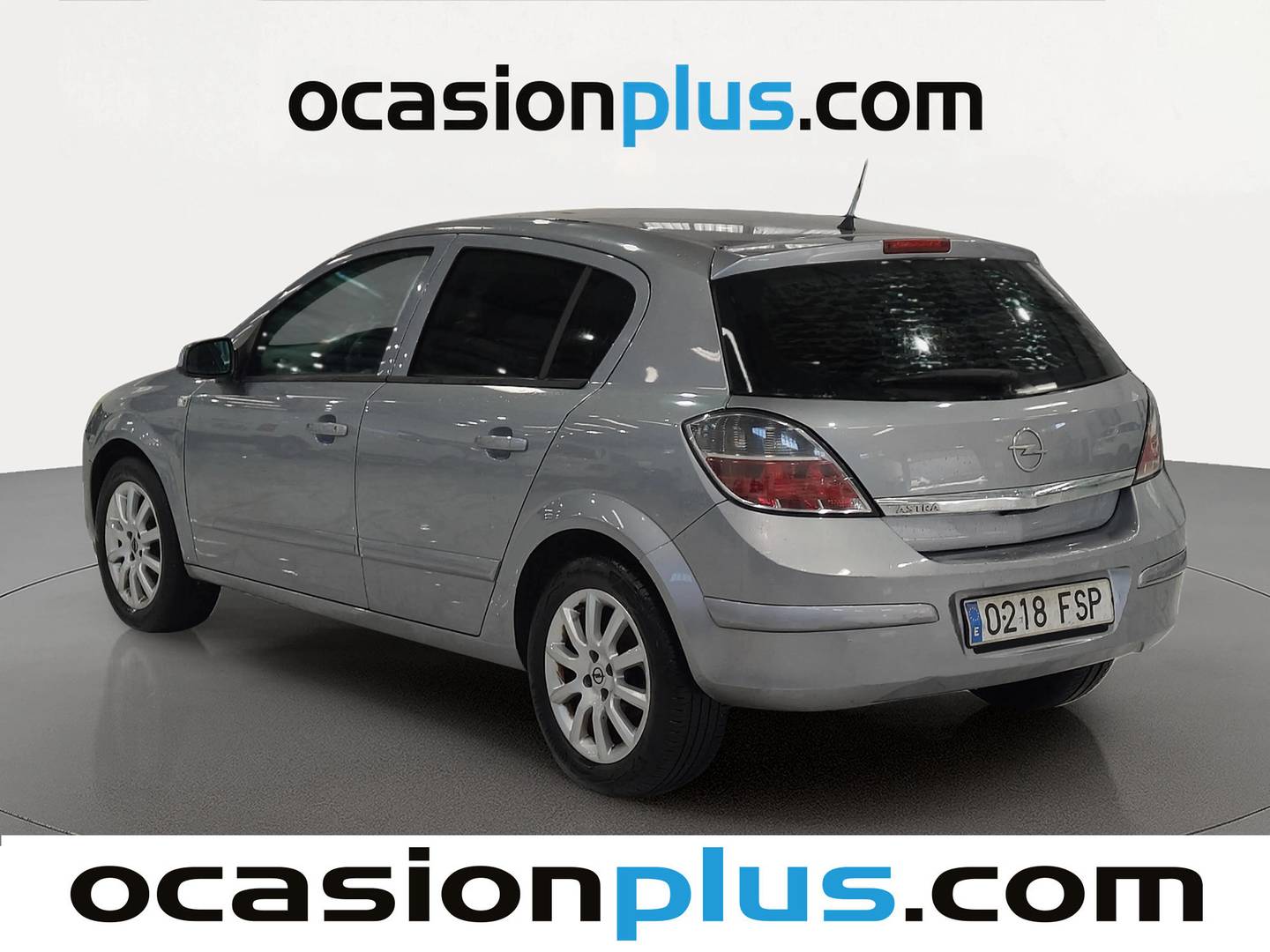 Foto trasera Opel Astra Opel Astra 1.4 Enjoy (90 CV) izquierda