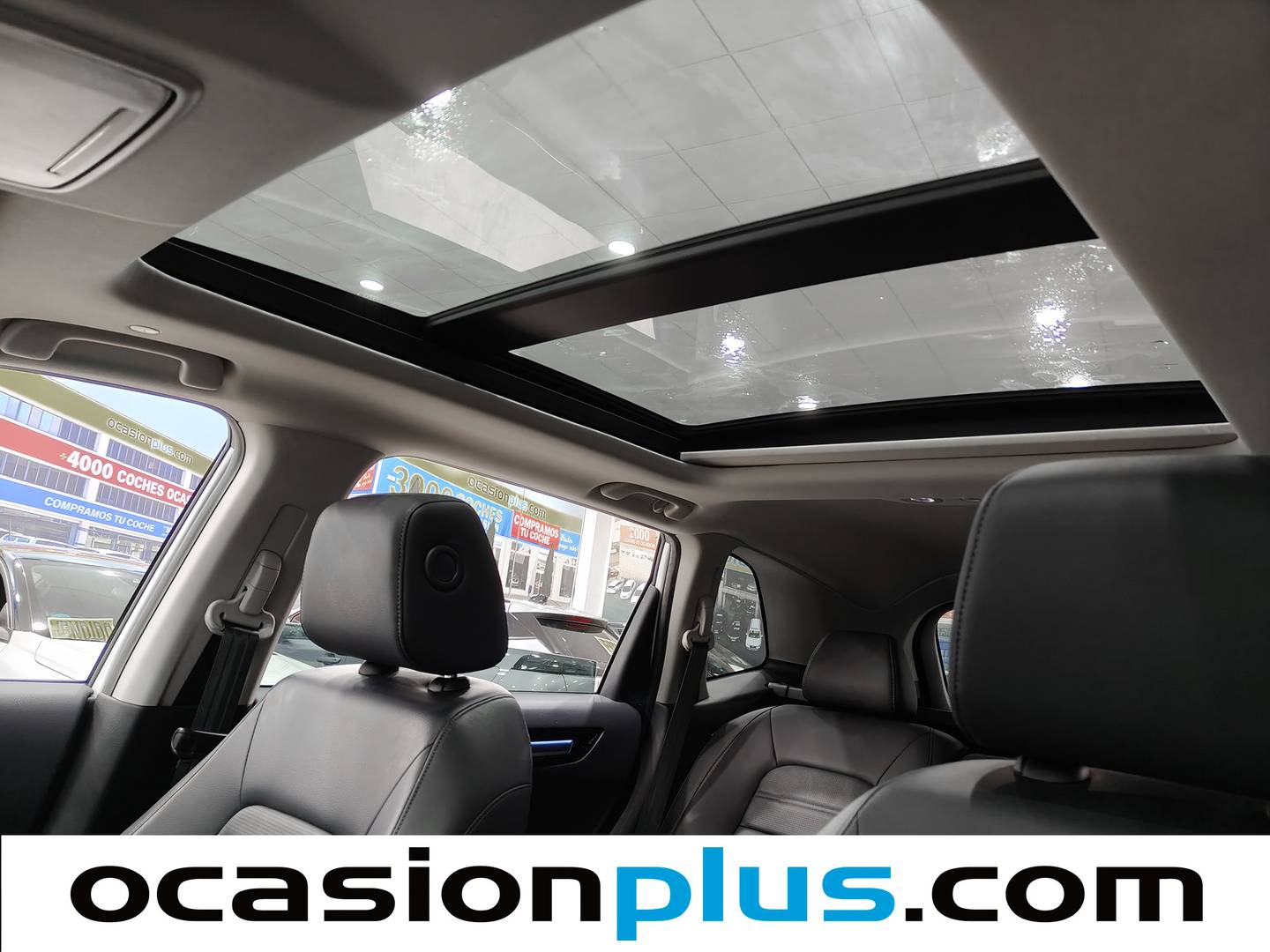 Extras y acabados del Honda CR-V Honda CR-V 2.0 i-MMD HEV Elegance 4X2 (184 CV)