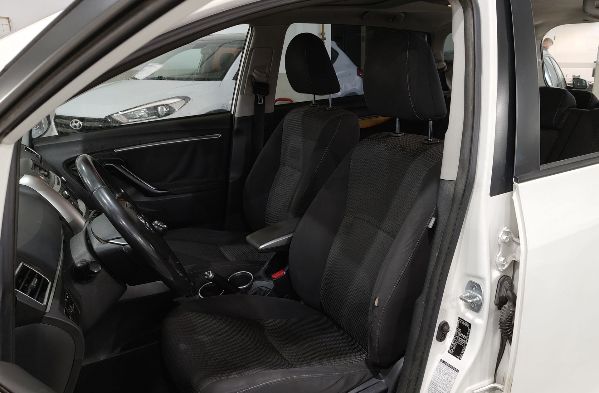 Toyota Verso 115D Advance 7 plazas - foto 11